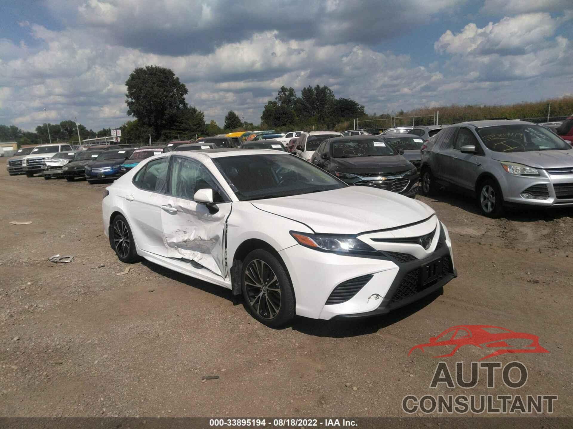 TOYOTA CAMRY 2019 - 4T1B11HK2KU846154