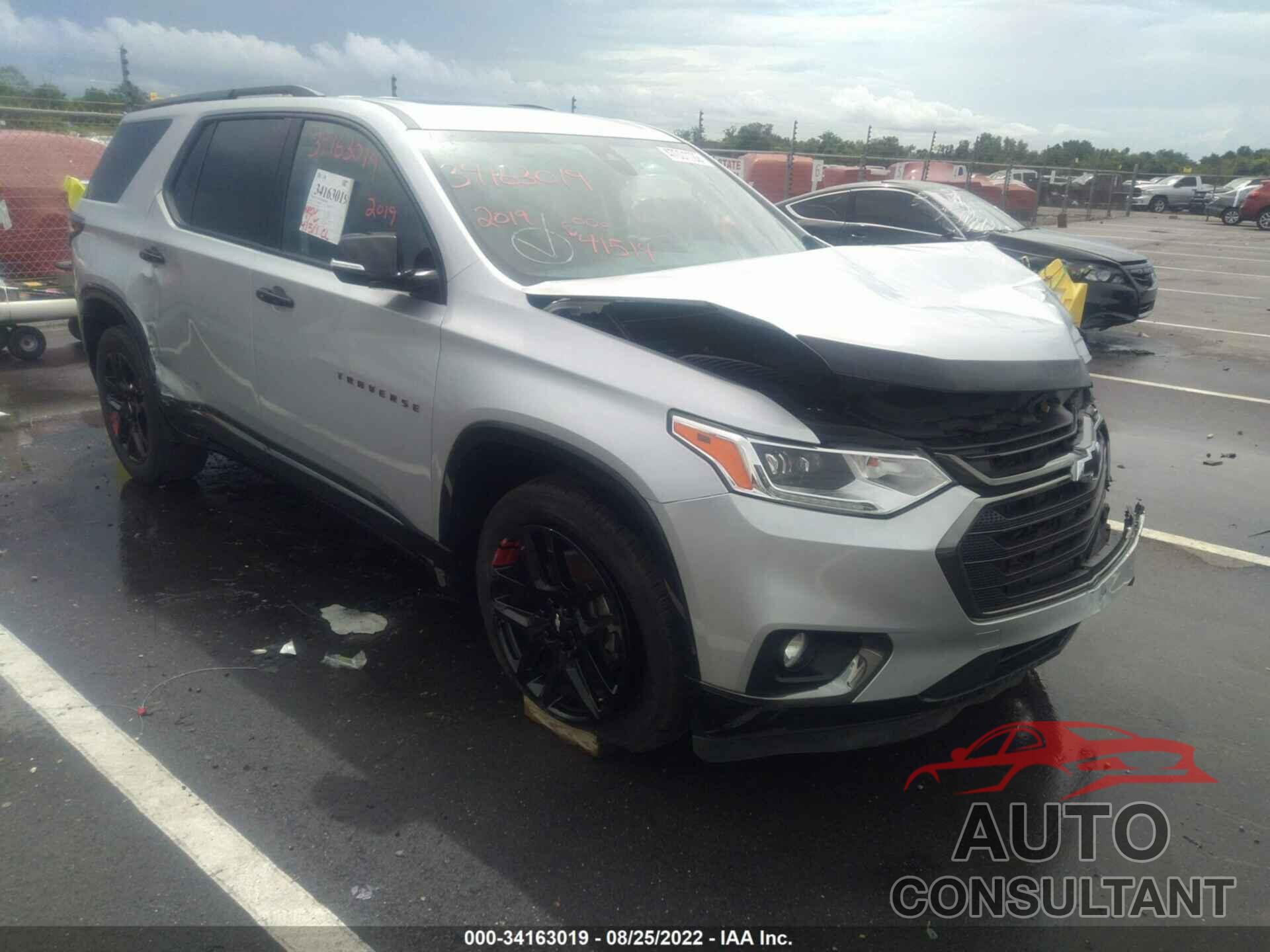 CHEVROLET TRAVERSE 2019 - 1GNERKKW5KJ262111