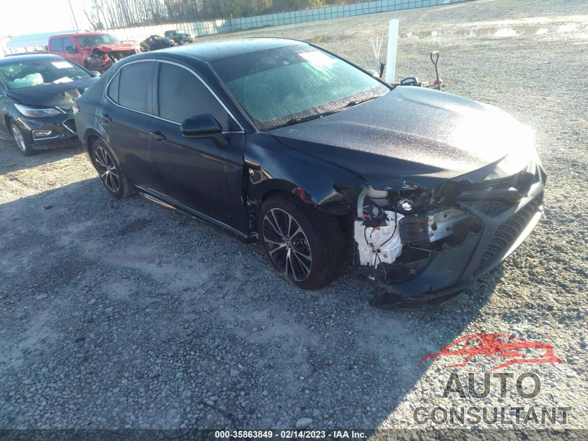 TOYOTA CAMRY 2018 - JTNB11HK4J3050168