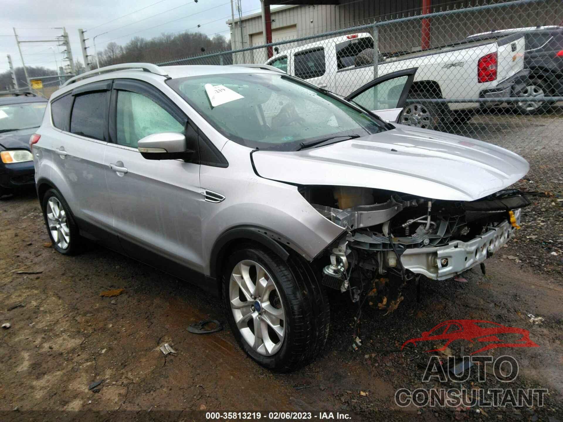 FORD ESCAPE 2016 - 1FMCU9J94GUC23336