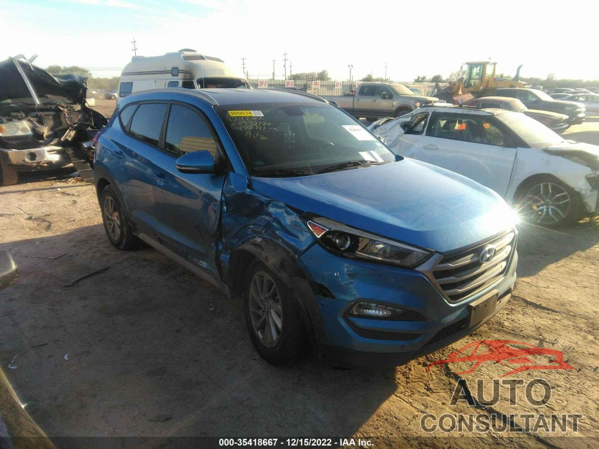HYUNDAI TUCSON 2017 - KM8J33A49HU472311