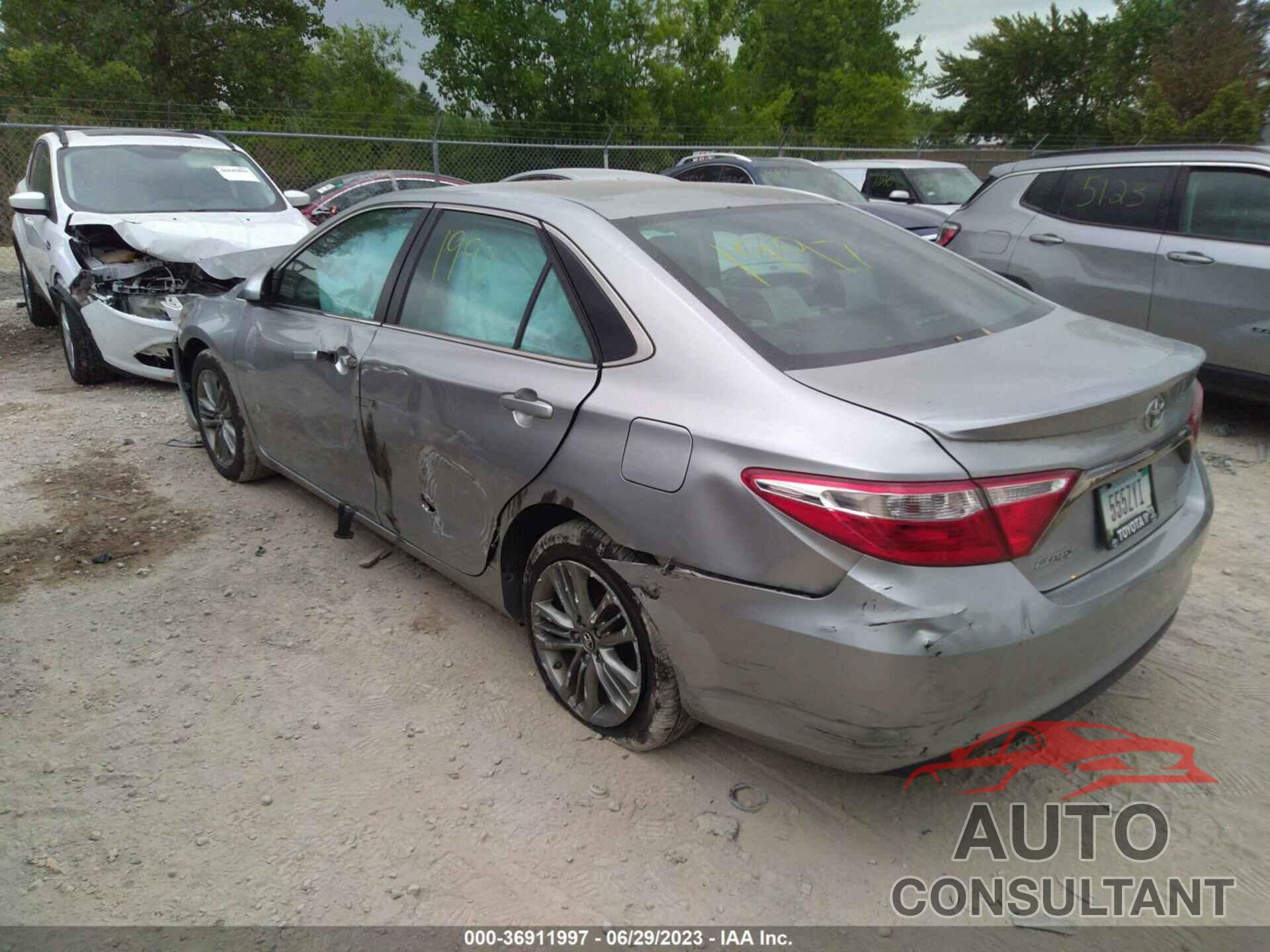 TOYOTA CAMRY 2016 - 4T1BF1FK5GU583055