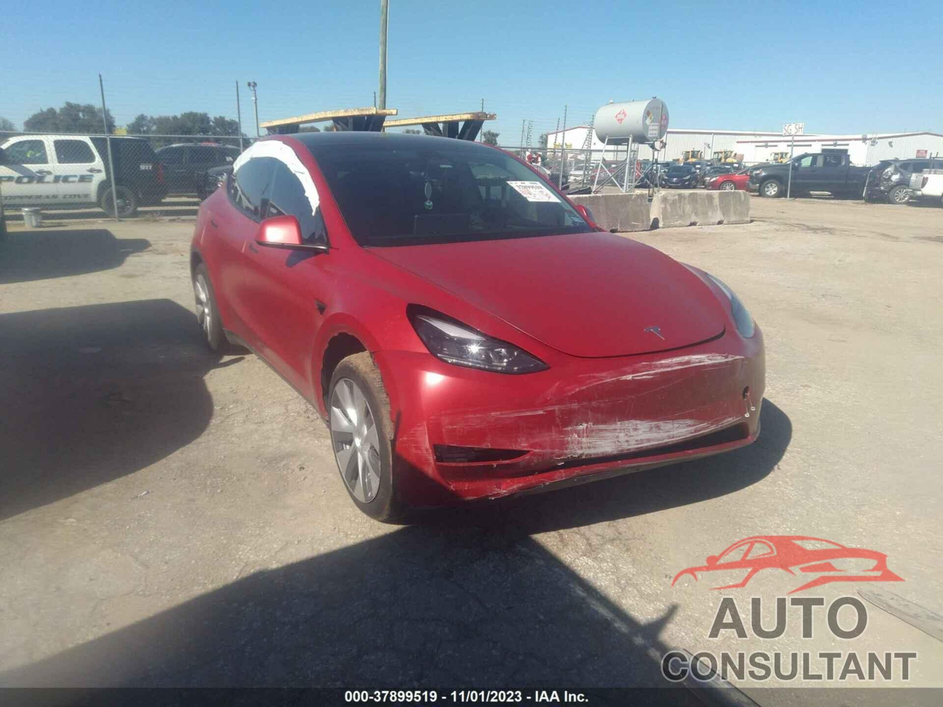 TESLA MODEL Y 2023 - 7SAYGAEE1PF608102