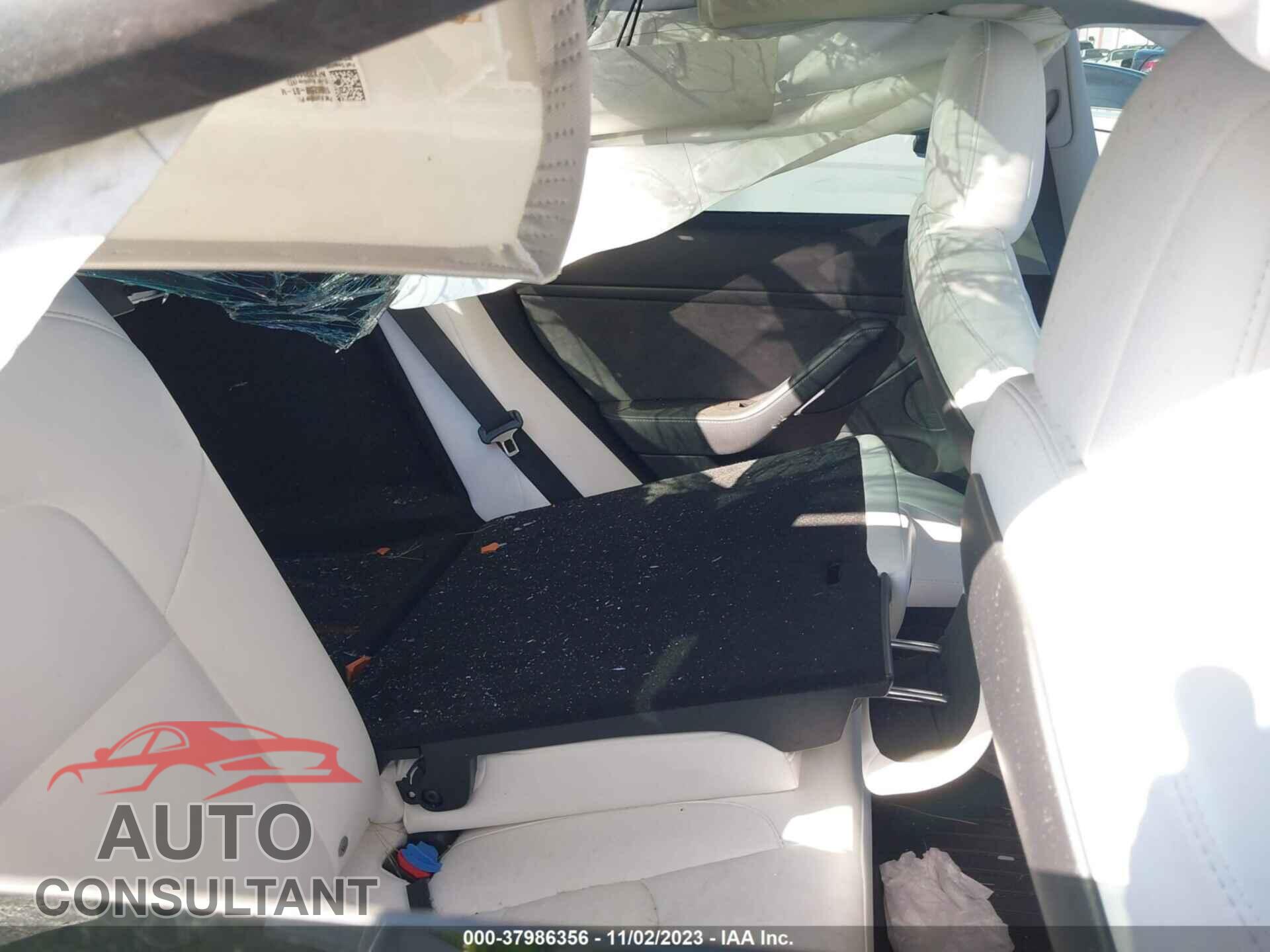 TESLA MODEL 3 2022 - 5YJ3E1ECXNF247977