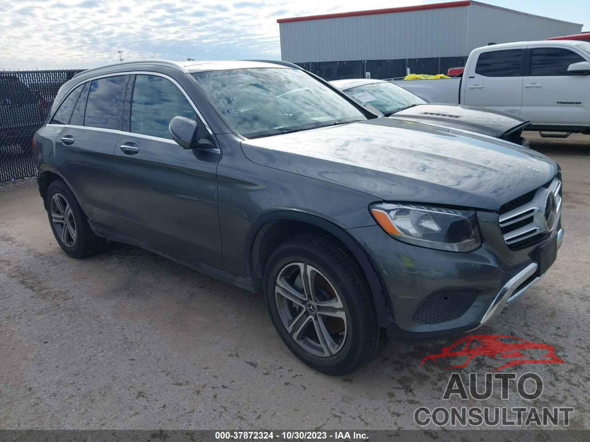 MERCEDES-BENZ GLC 300 2018 - WDC0G4KB5JV023631