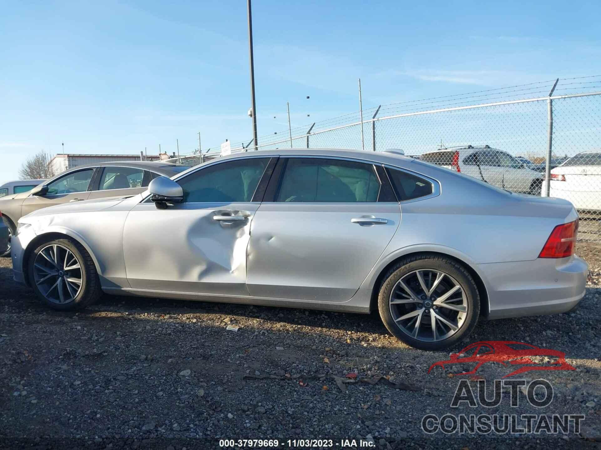 VOLVO S90 2018 - LVY982AK5JP023142