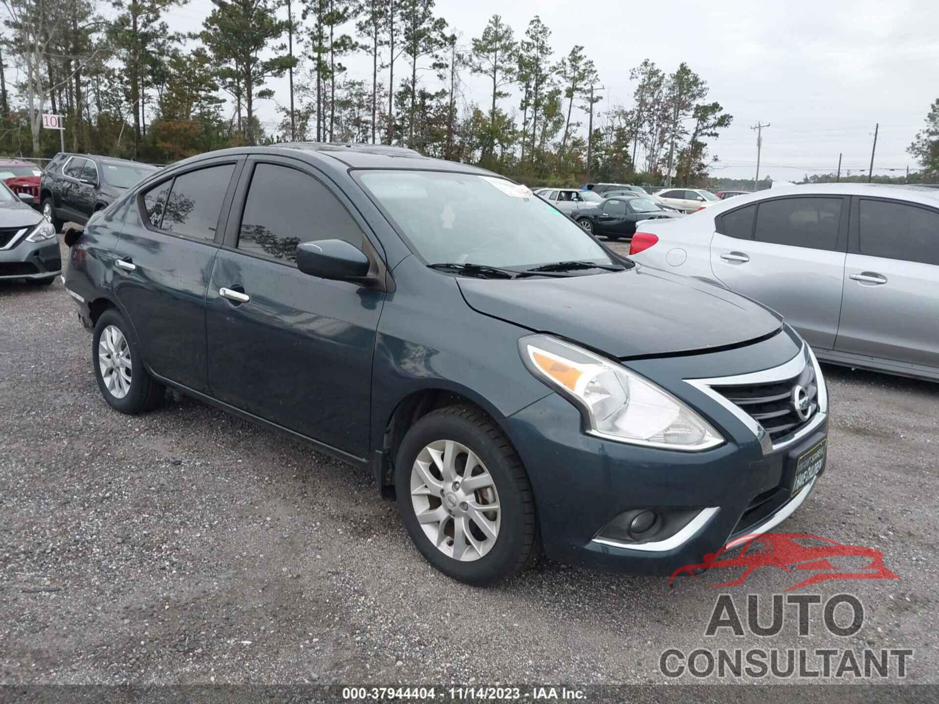 NISSAN VERSA 2017 - 3N1CN7AP8HL872544