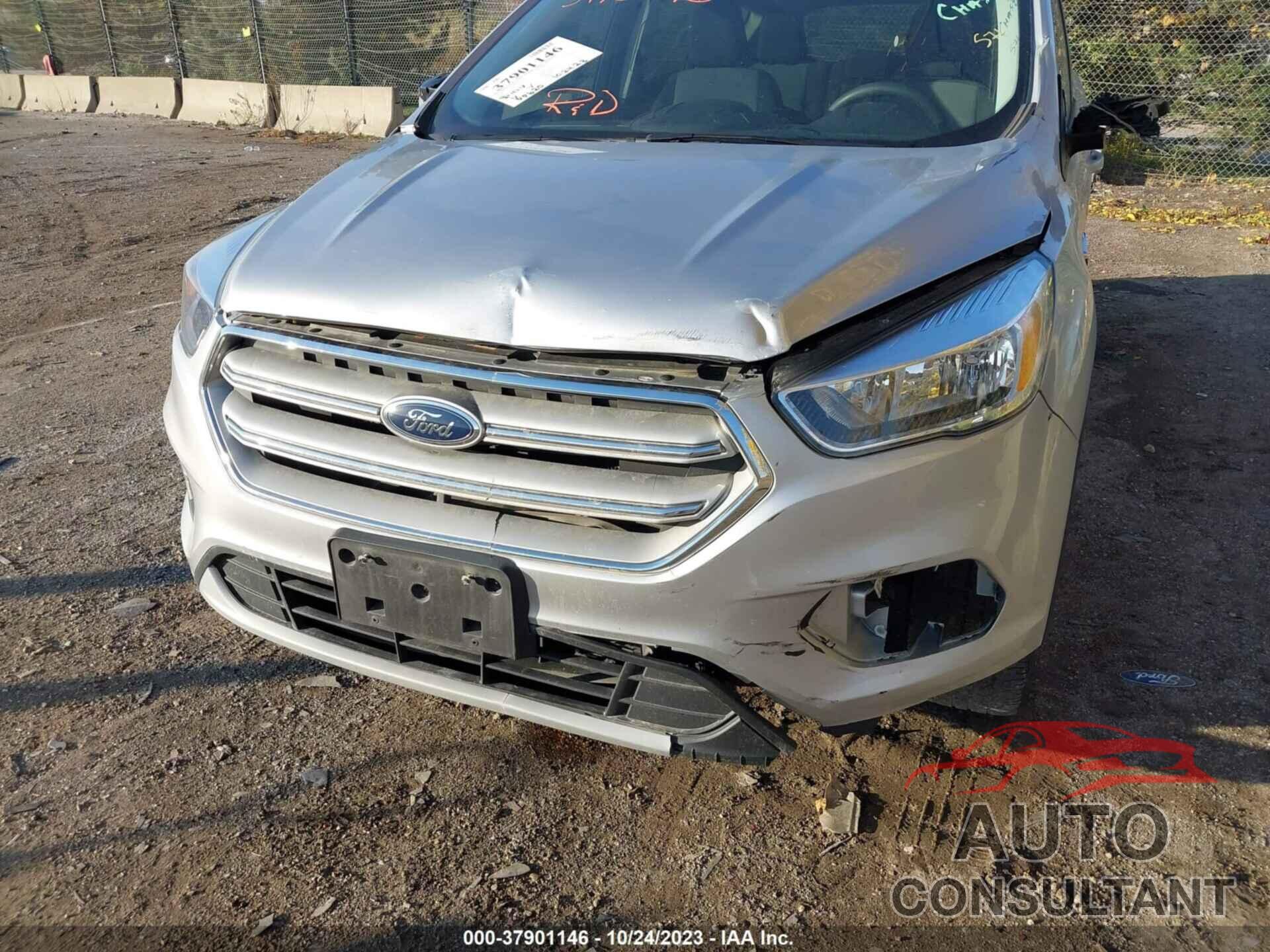 FORD ESCAPE 2018 - 1FMCU9GD8JUD41831