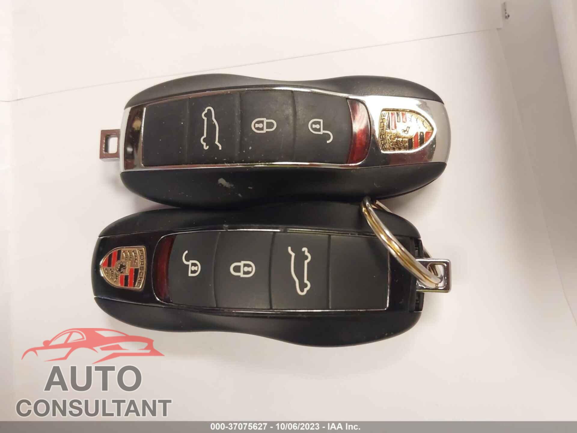 PORSCHE CAYENNE 2018 - WP1AA2A21JKA02809