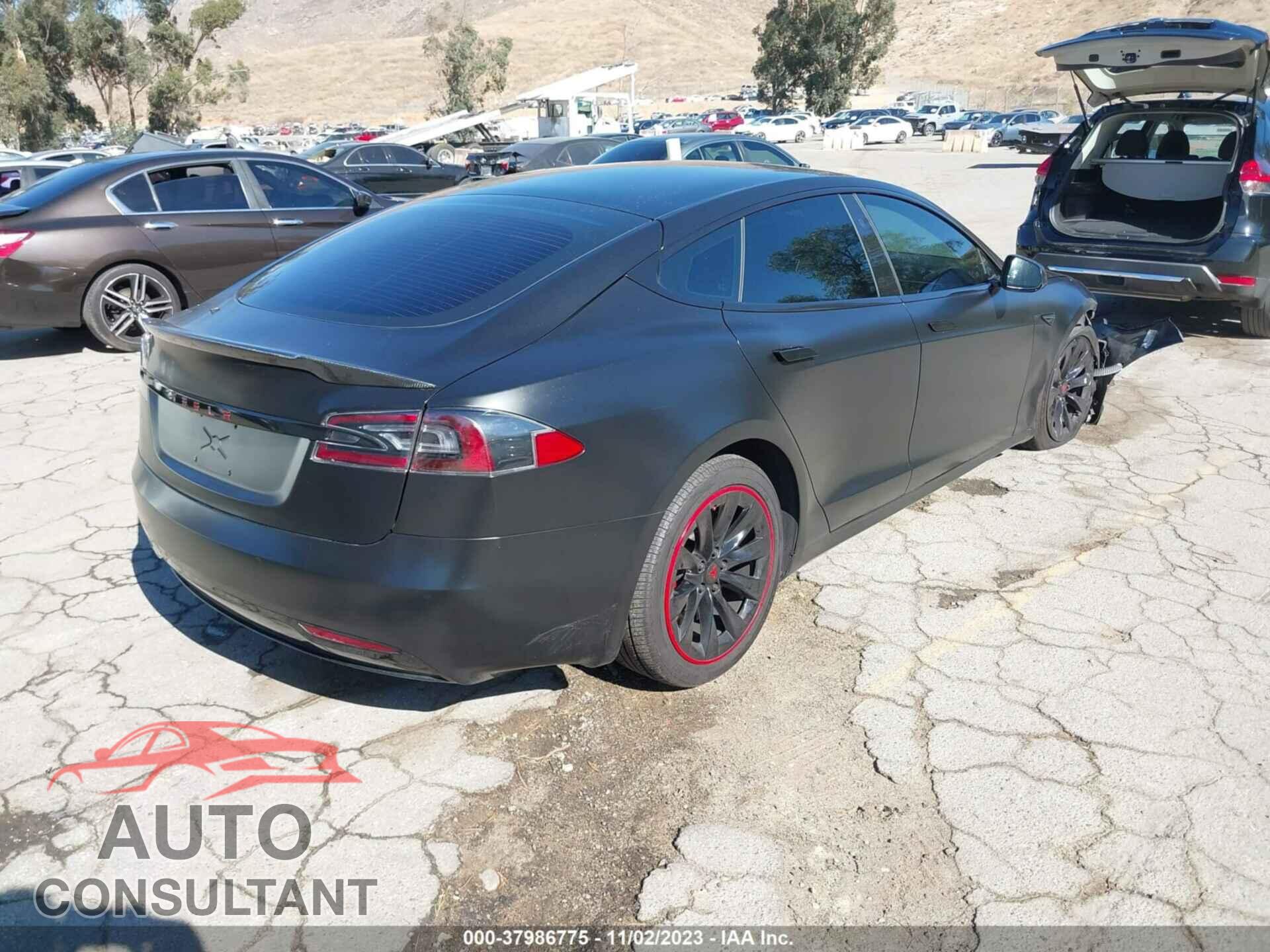 TESLA MODEL S 2017 - 5YJSA1E26HF232007