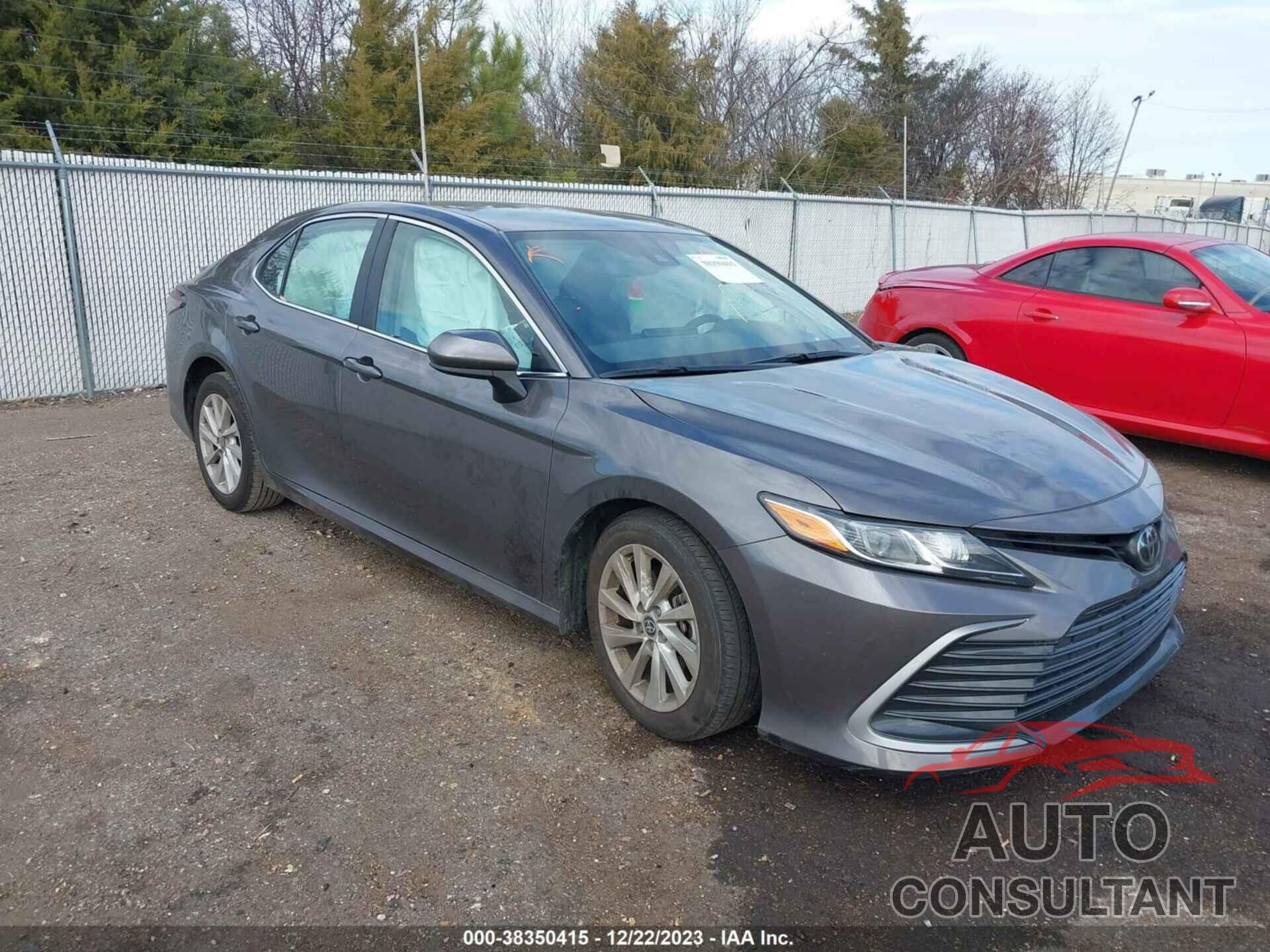 TOYOTA CAMRY 2023 - 4T1C11AK7PU738781
