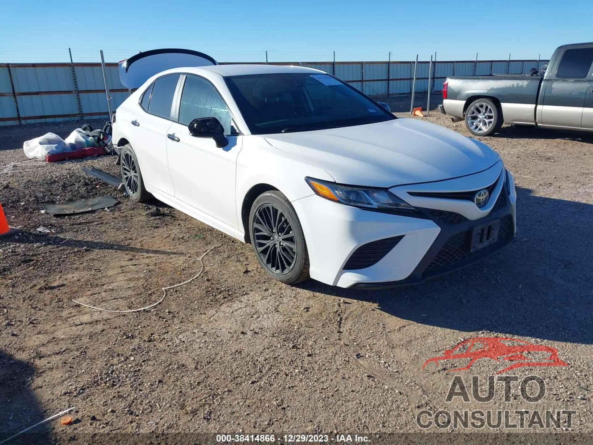 TOYOTA CAMRY 2020 - 4T1G11AK7LU331605