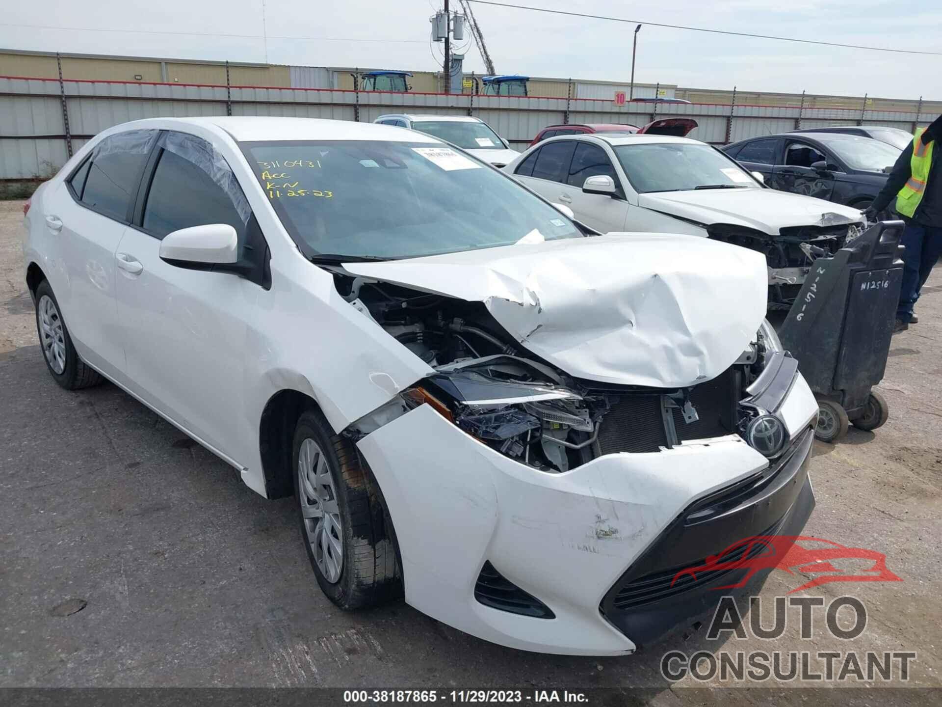 TOYOTA COROLLA 2018 - 5YFBURHE1JP765629