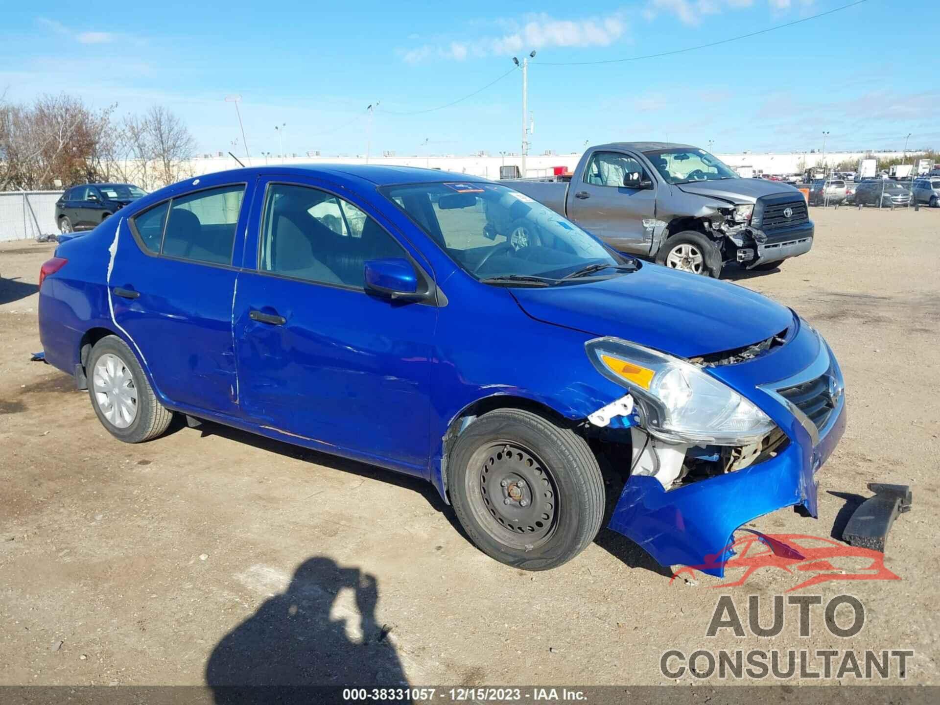 NISSAN VERSA 2017 - 3N1CN7AP8HL819519