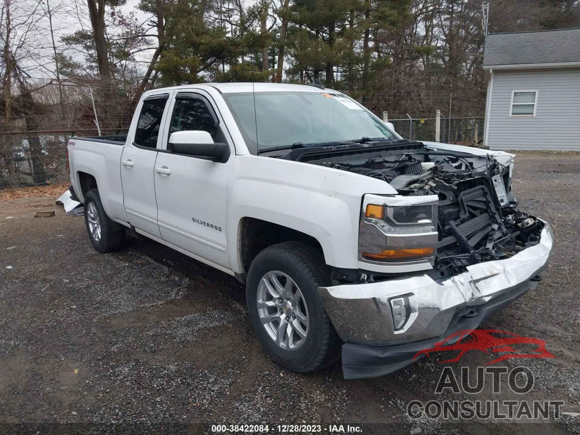 CHEVROLET SILVERADO 1500 2017 - 1GCVKREC3HZ330391