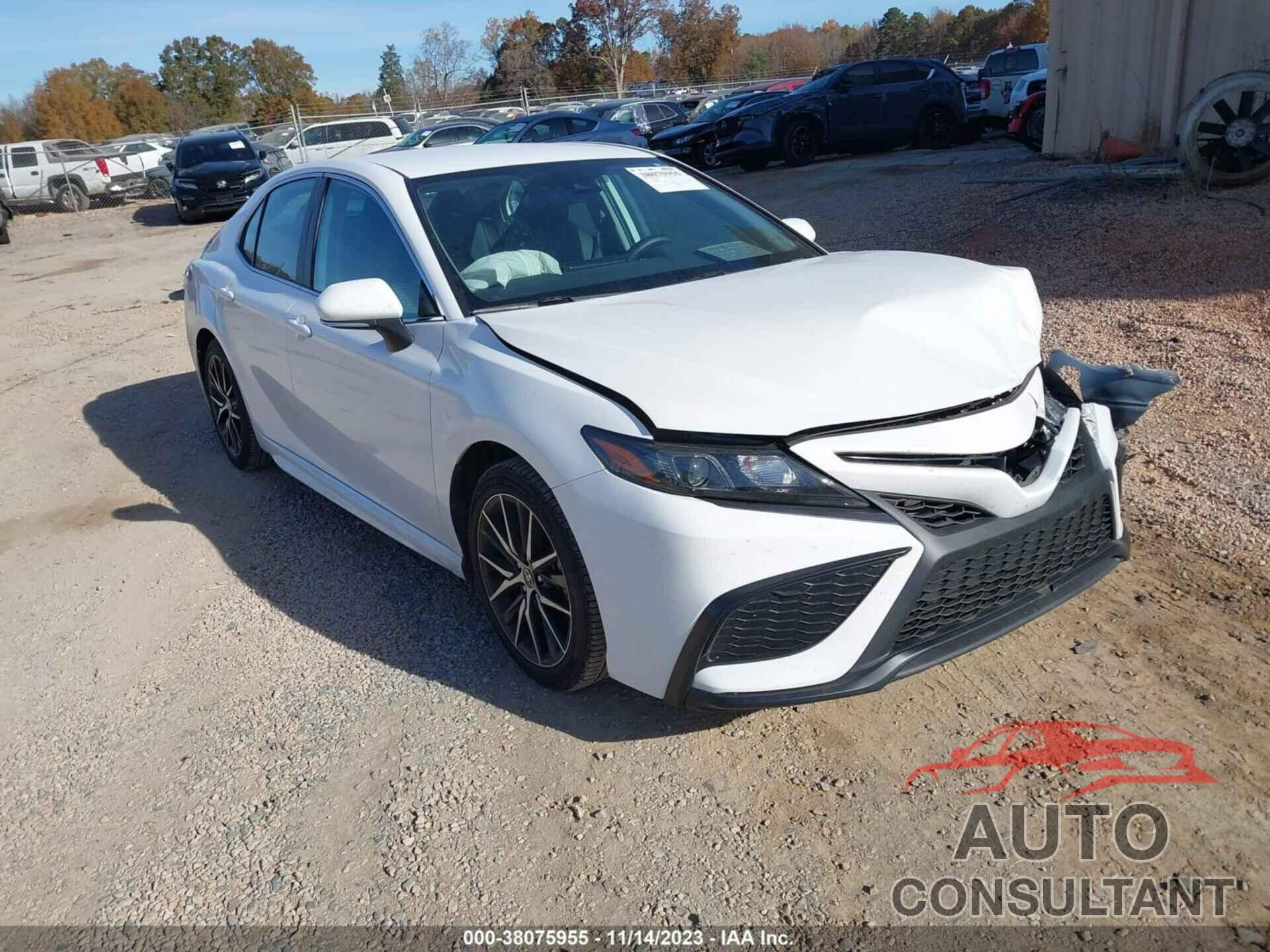 TOYOTA CAMRY 2022 - 4T1G11AK5NU696335