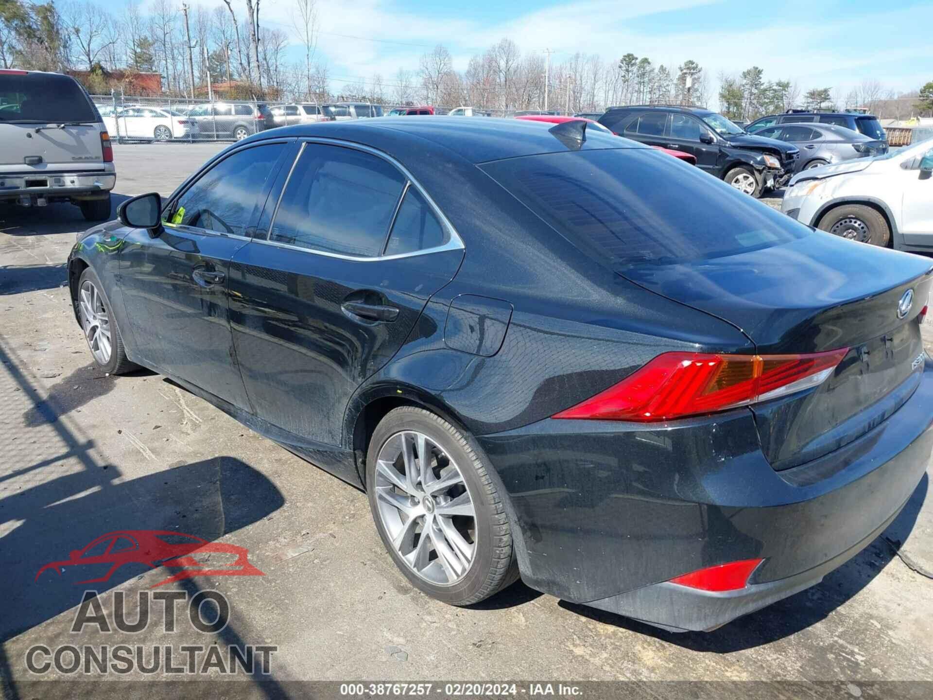 LEXUS IS 2018 - JTHBA1D23J5078458