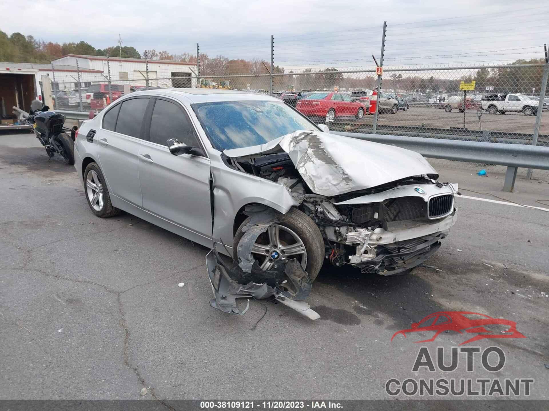 BMW 328I 2015 - WBA3C1C56FP851136