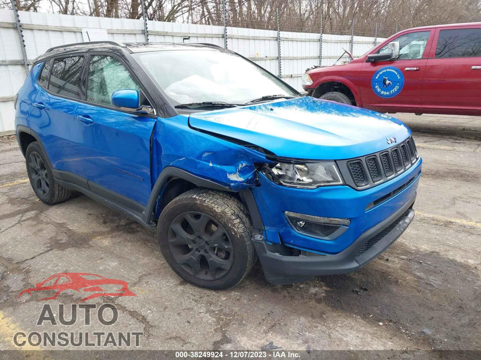 JEEP COMPASS 2018 - 3C4NJDCB0JT238748