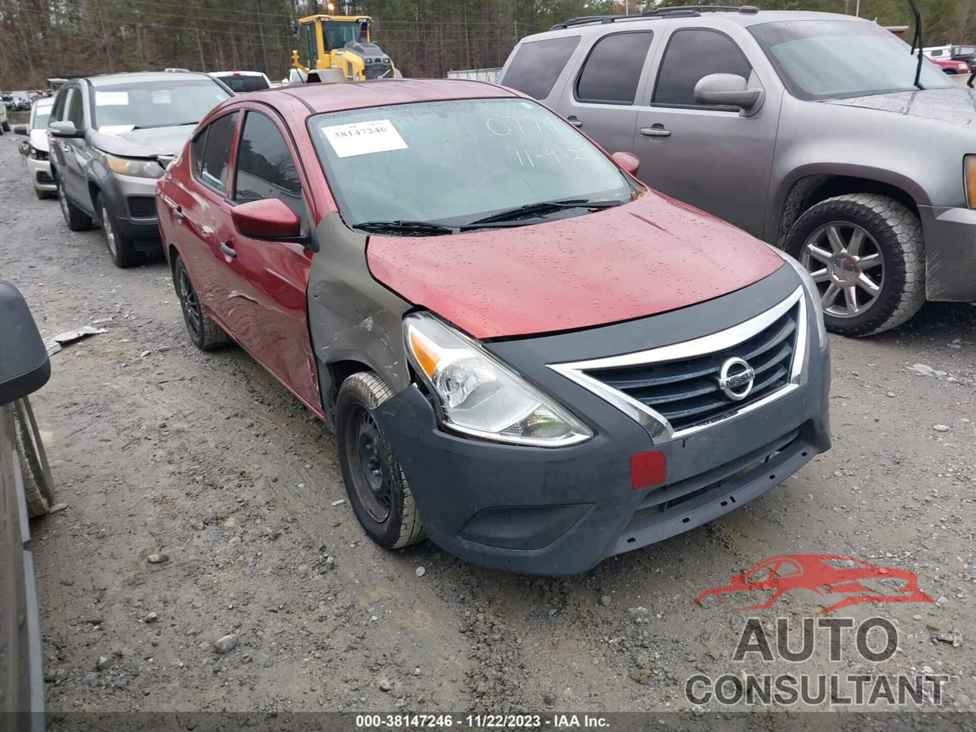 NISSAN VERSA 2017 - 3N1CN7AP6HL800774