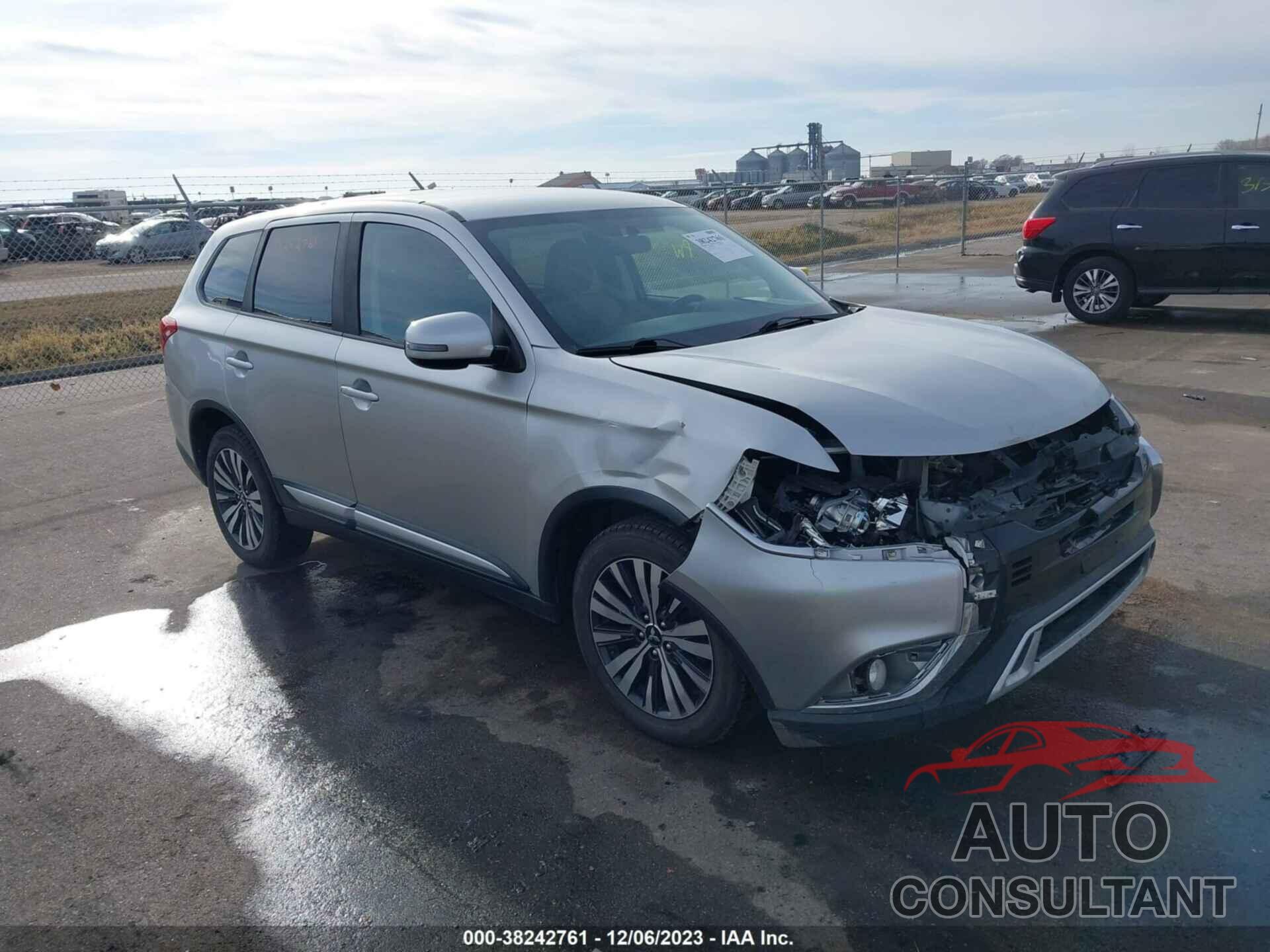 MITSUBISHI OUTLANDER 2019 - JA4AZ3A37KZ010344