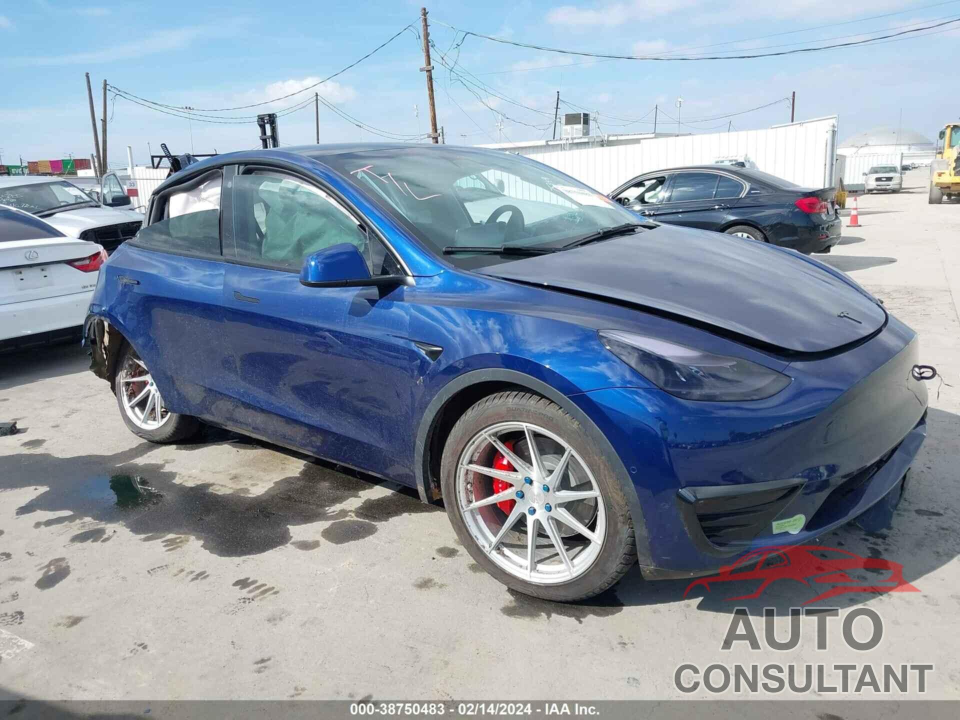 TESLA MODEL Y 2022 - 7SAYGDEE6NF559543