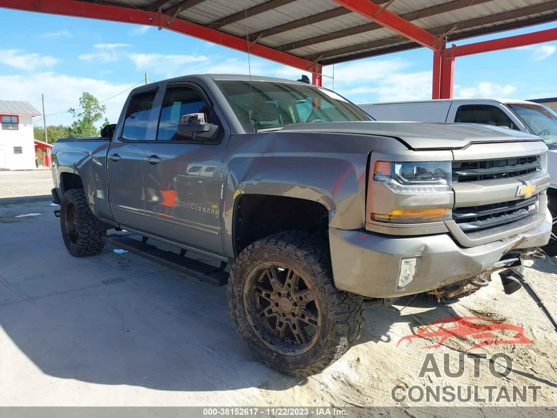 CHEVROLET SILVERADO 1500 2017 - 1GCVKREC1HZ227552