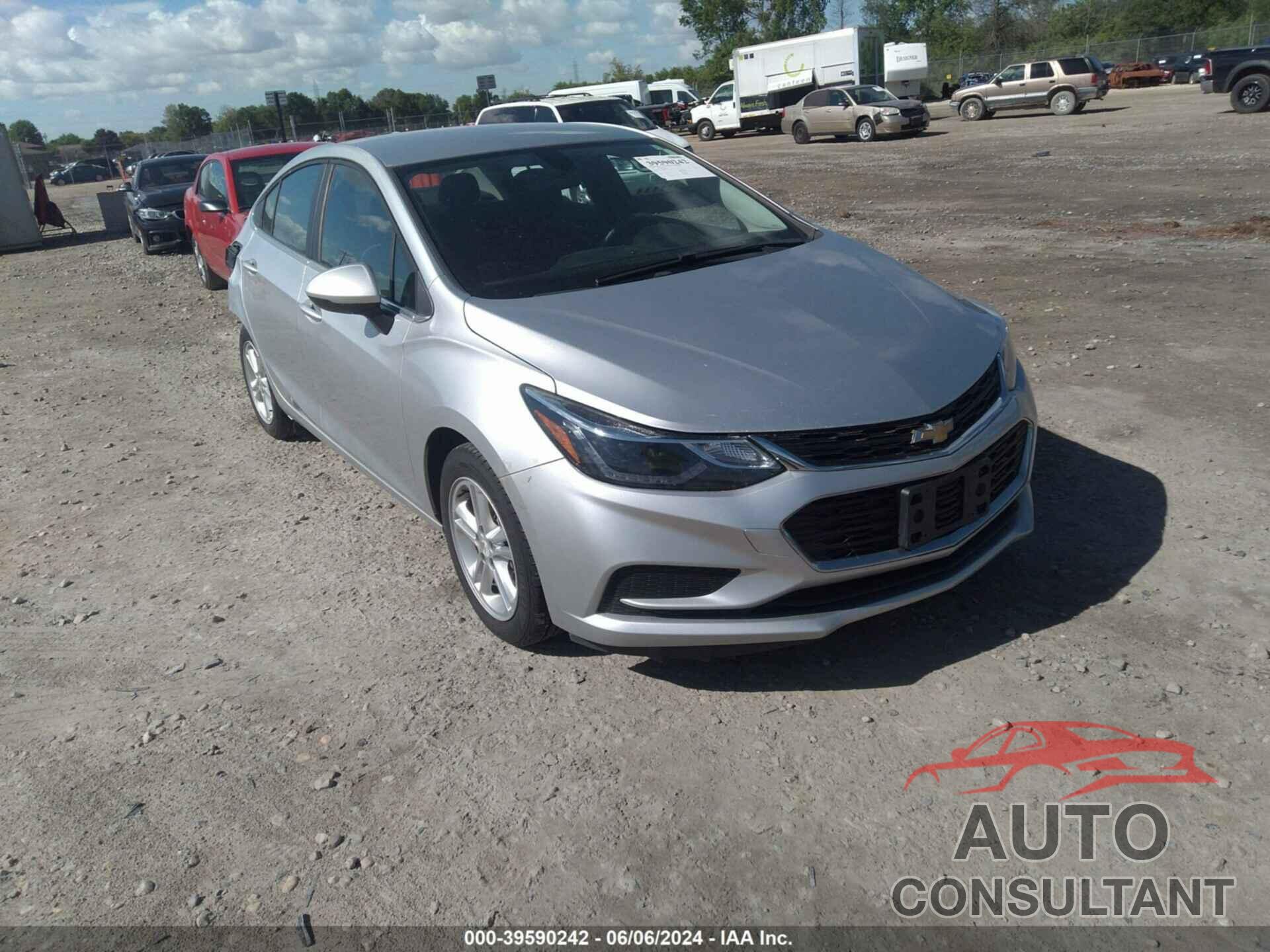 CHEVROLET CRUZE 2018 - 1G1BE5SM6J7168296