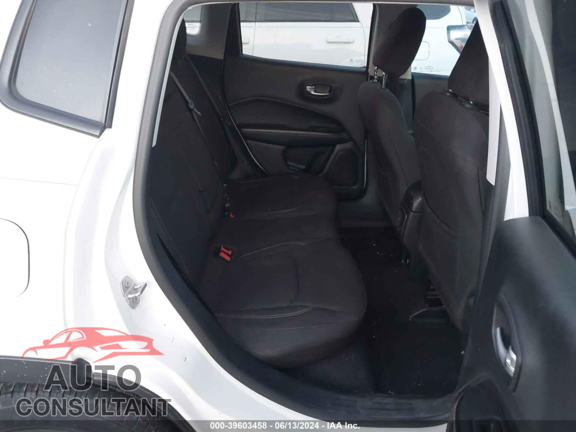 JEEP COMPASS 2017 - 3C4NJCAB1HT668571