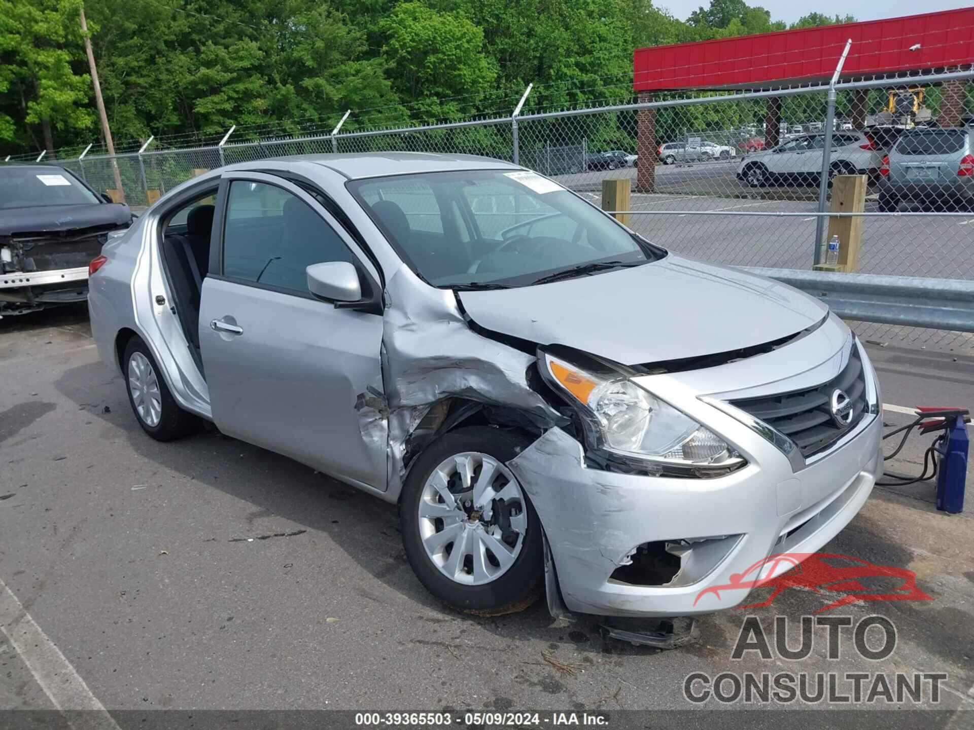 NISSAN VERSA 2019 - 3N1CN7AP4KL849415