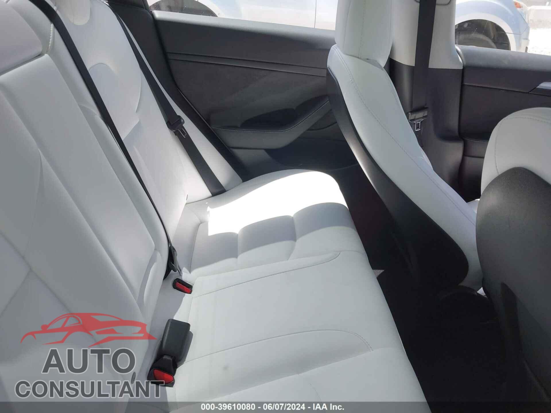 TESLA MODEL 3 2022 - 5YJ3E1EA8NF314803