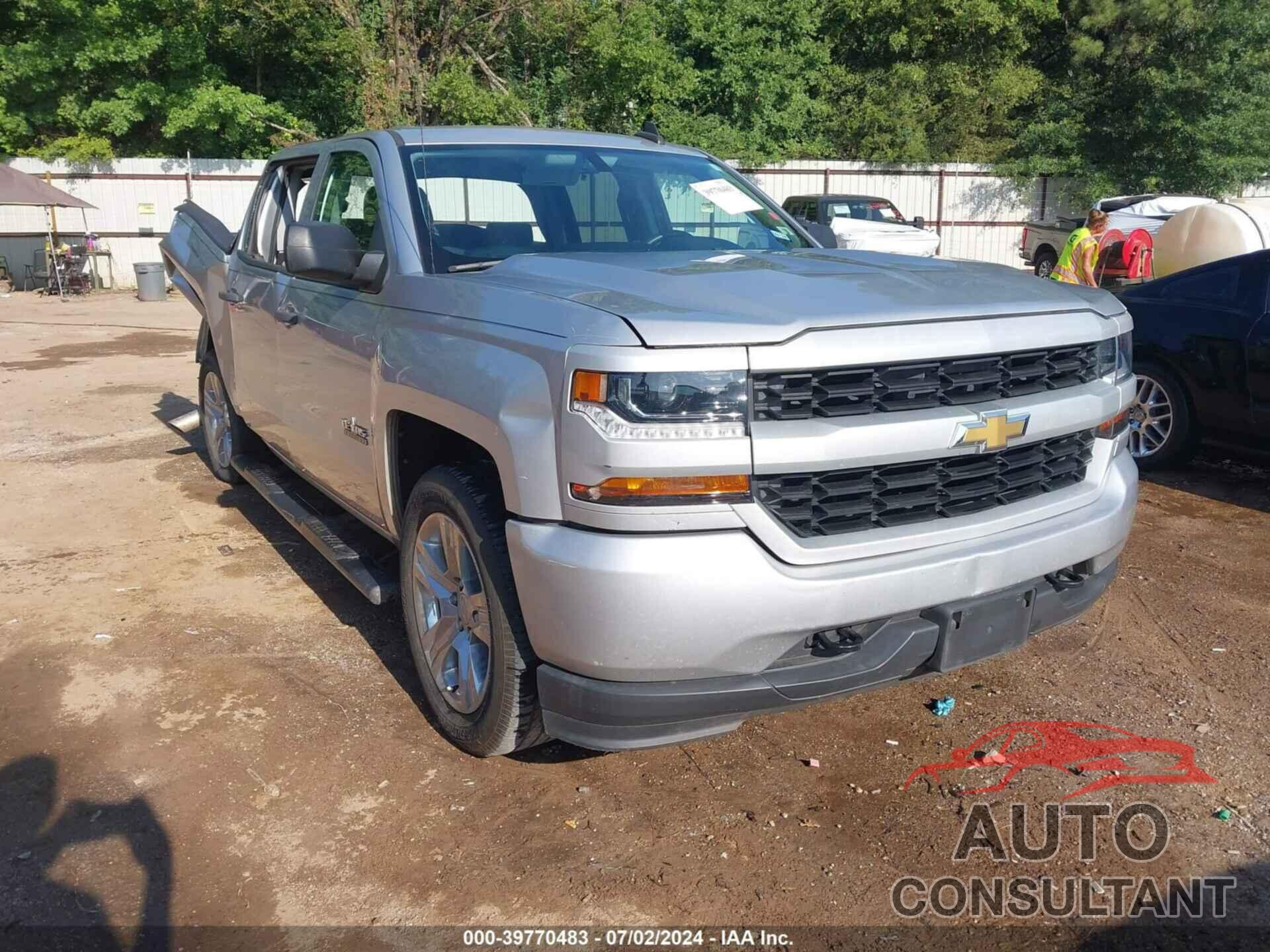 CHEVROLET SILVERADO 1500 2018 - 3GCPCPEC6JG388446