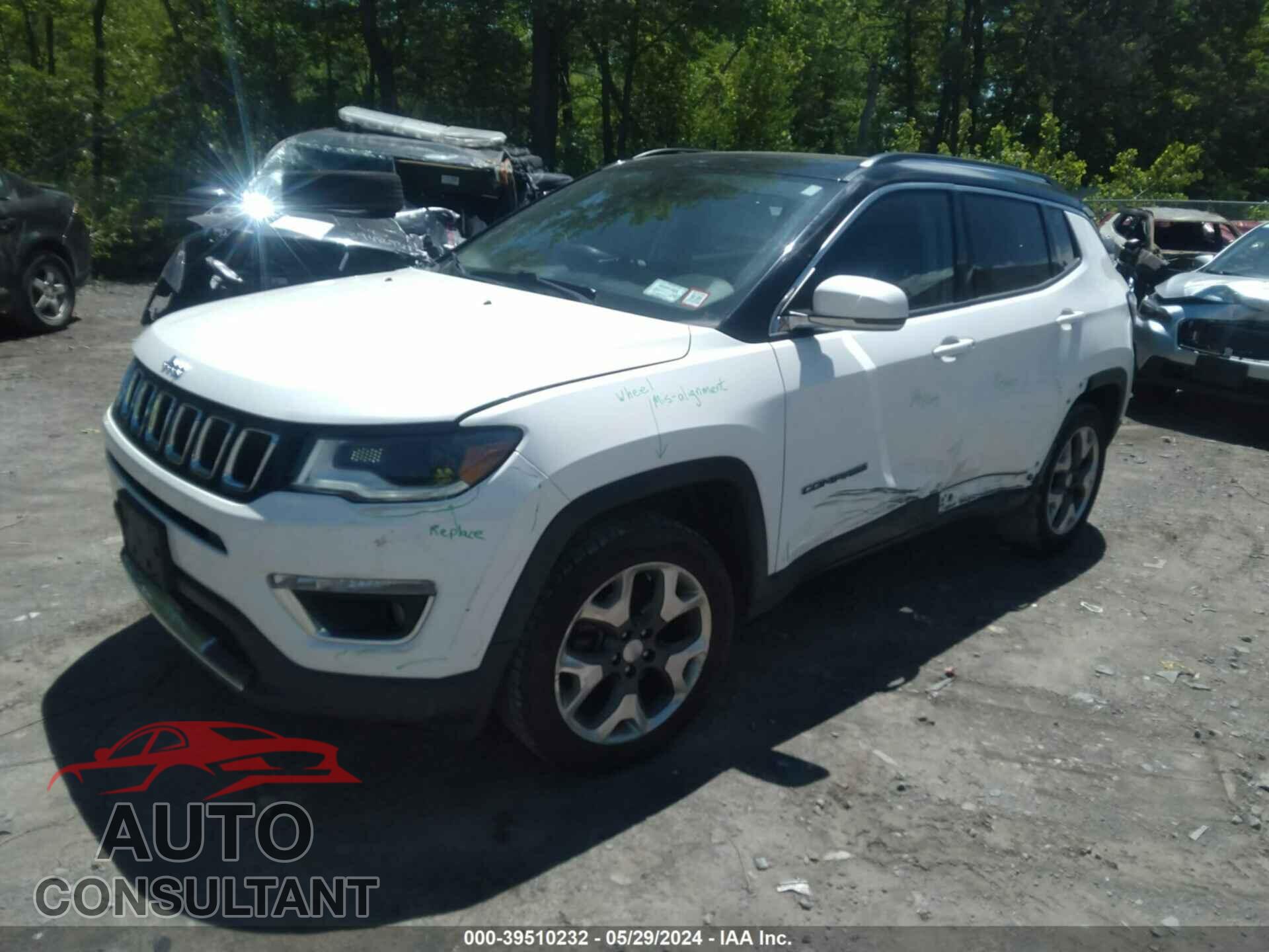 JEEP COMPASS 2018 - 3C4NJDCB3JT143567