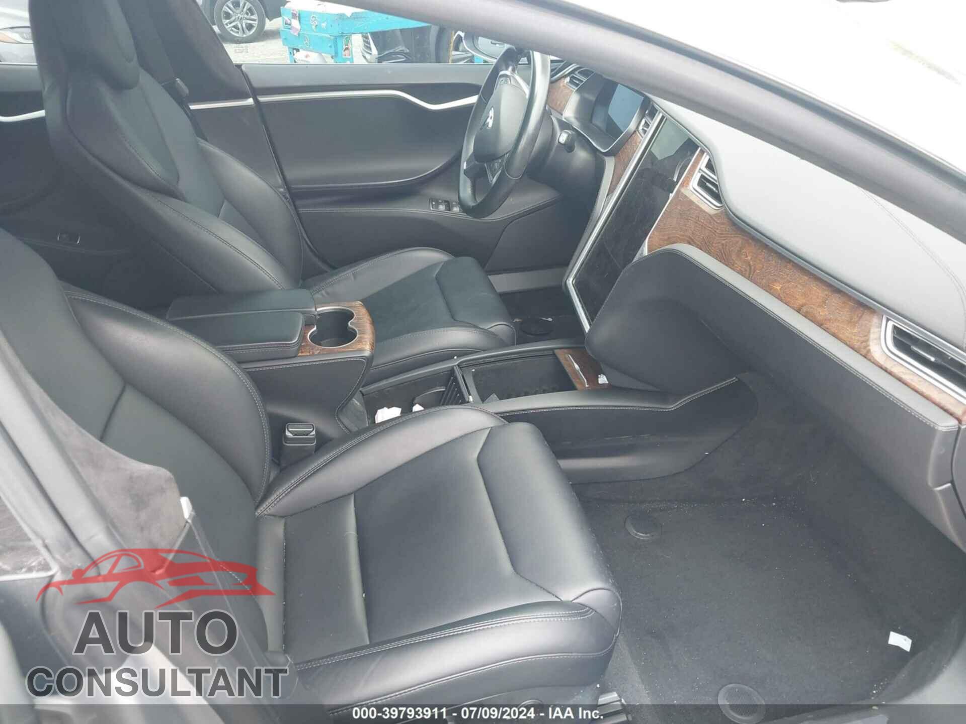 TESLA MODEL S 2017 - 5YJSA1E24HF212905