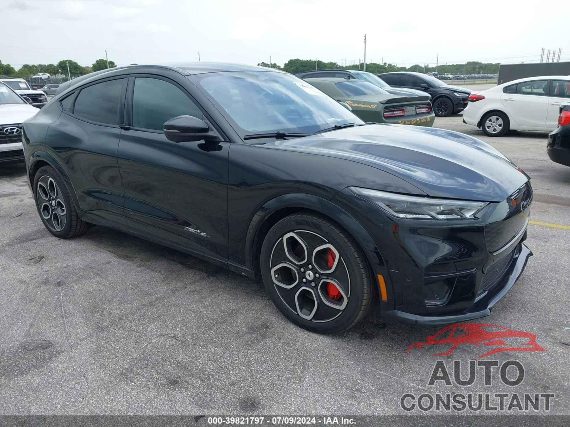 FORD MUSTANG MACH-E 2023 - 3FMTK4SE9PMA87889