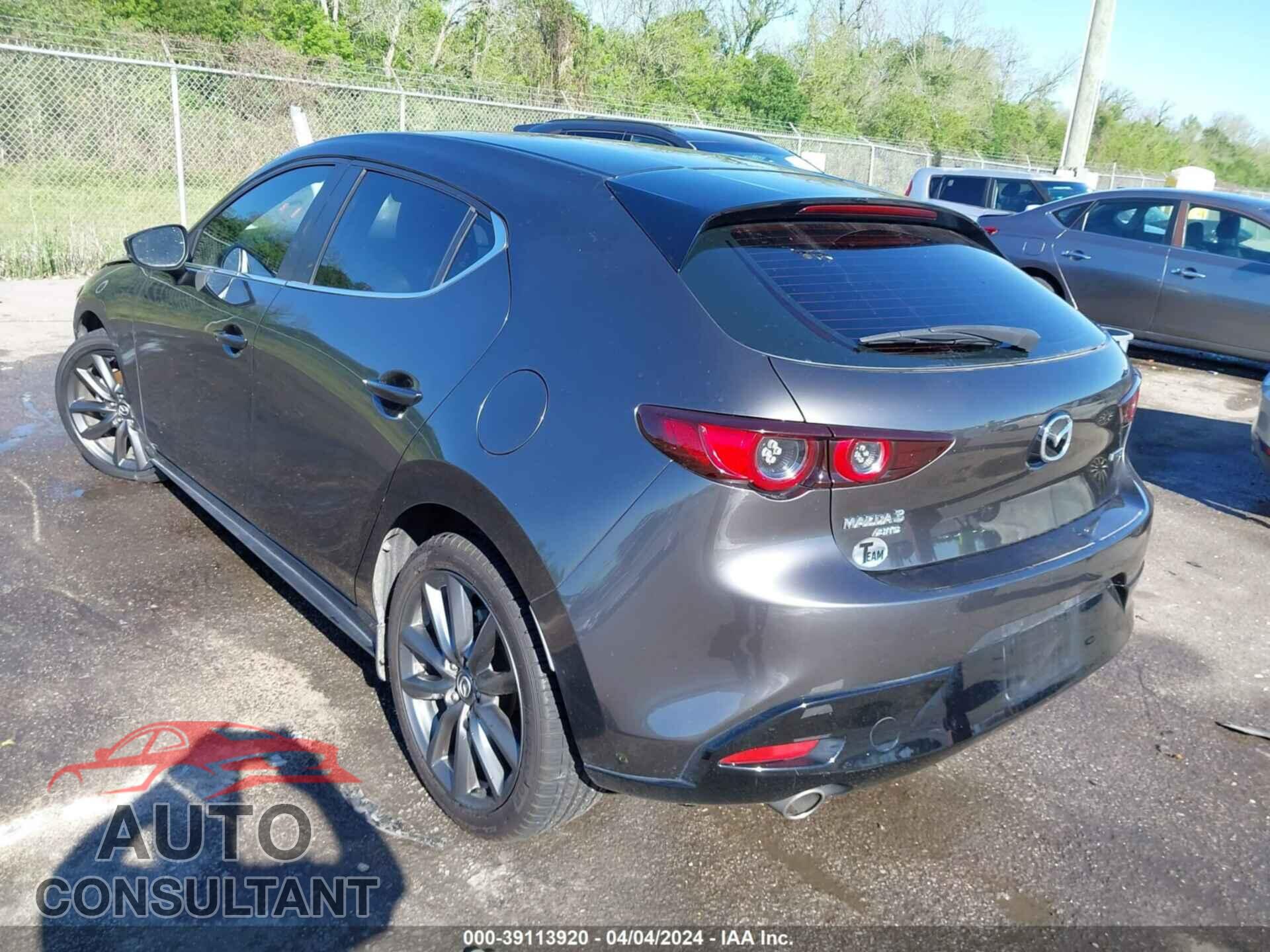 MAZDA 3 2019 - JM1BPBJM1K1137575