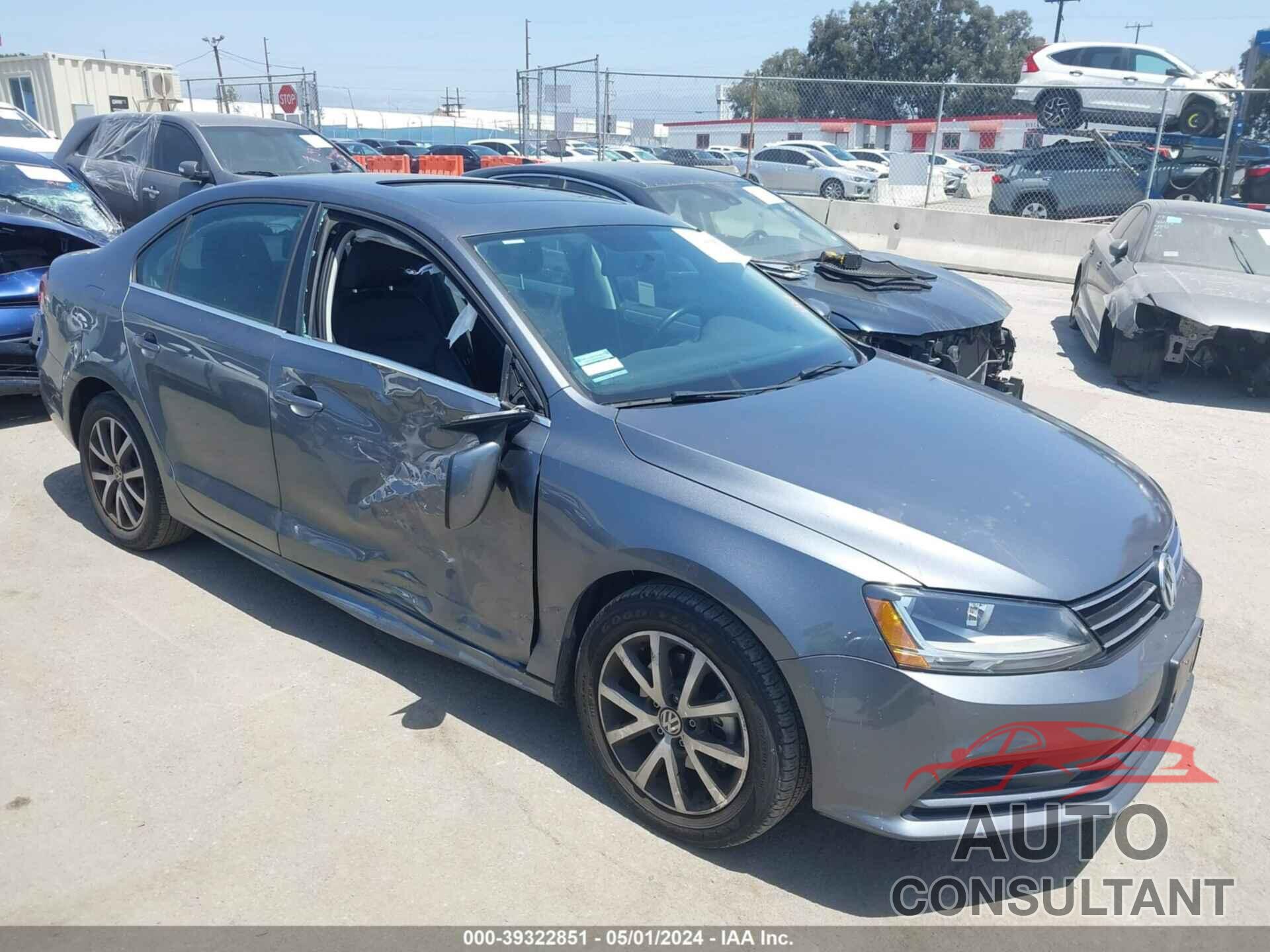 VOLKSWAGEN JETTA 2017 - 3VWDB7AJ9HM249768
