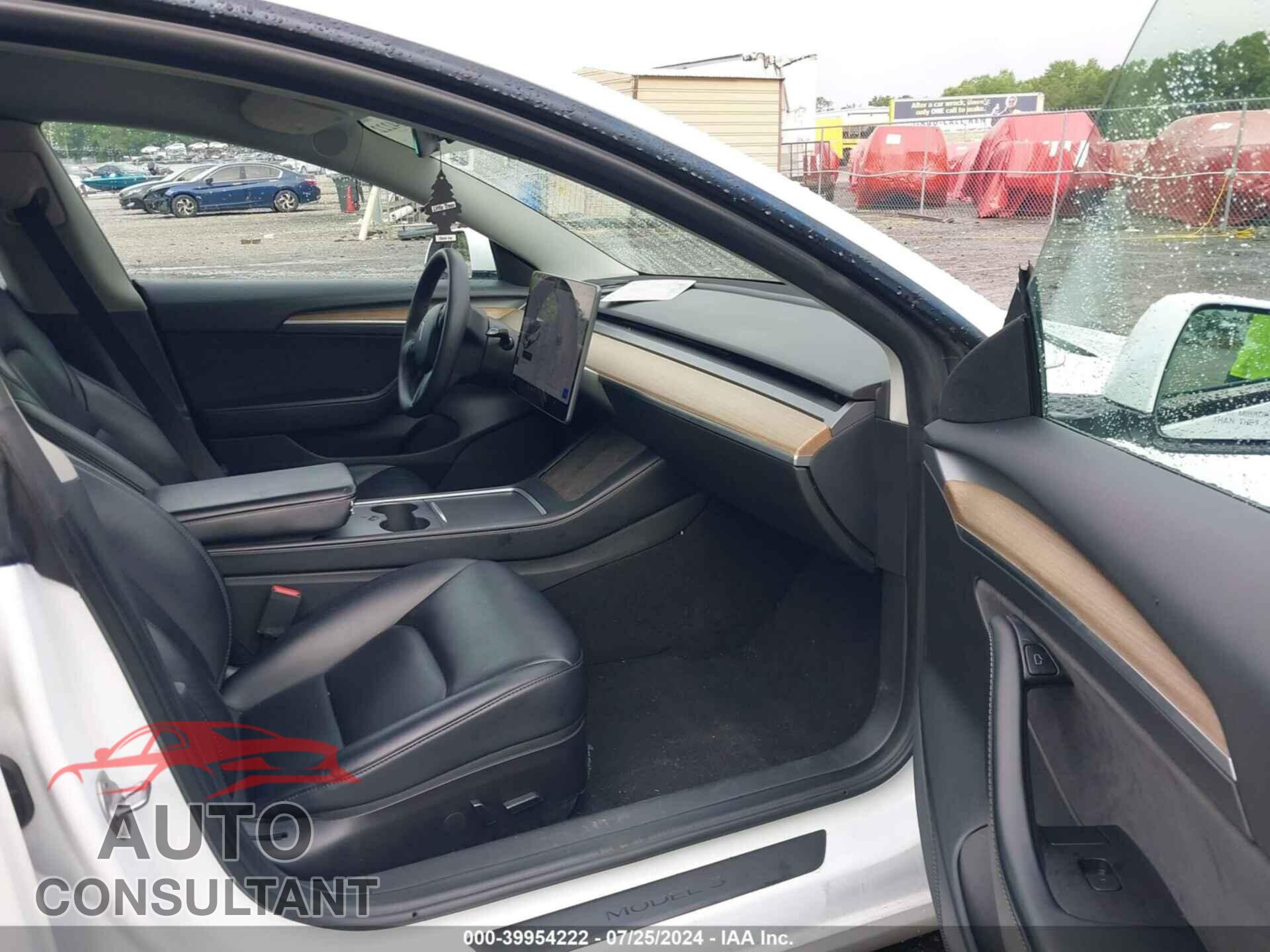 TESLA MODEL 3 2021 - 5YJ3E1EA0MF086889