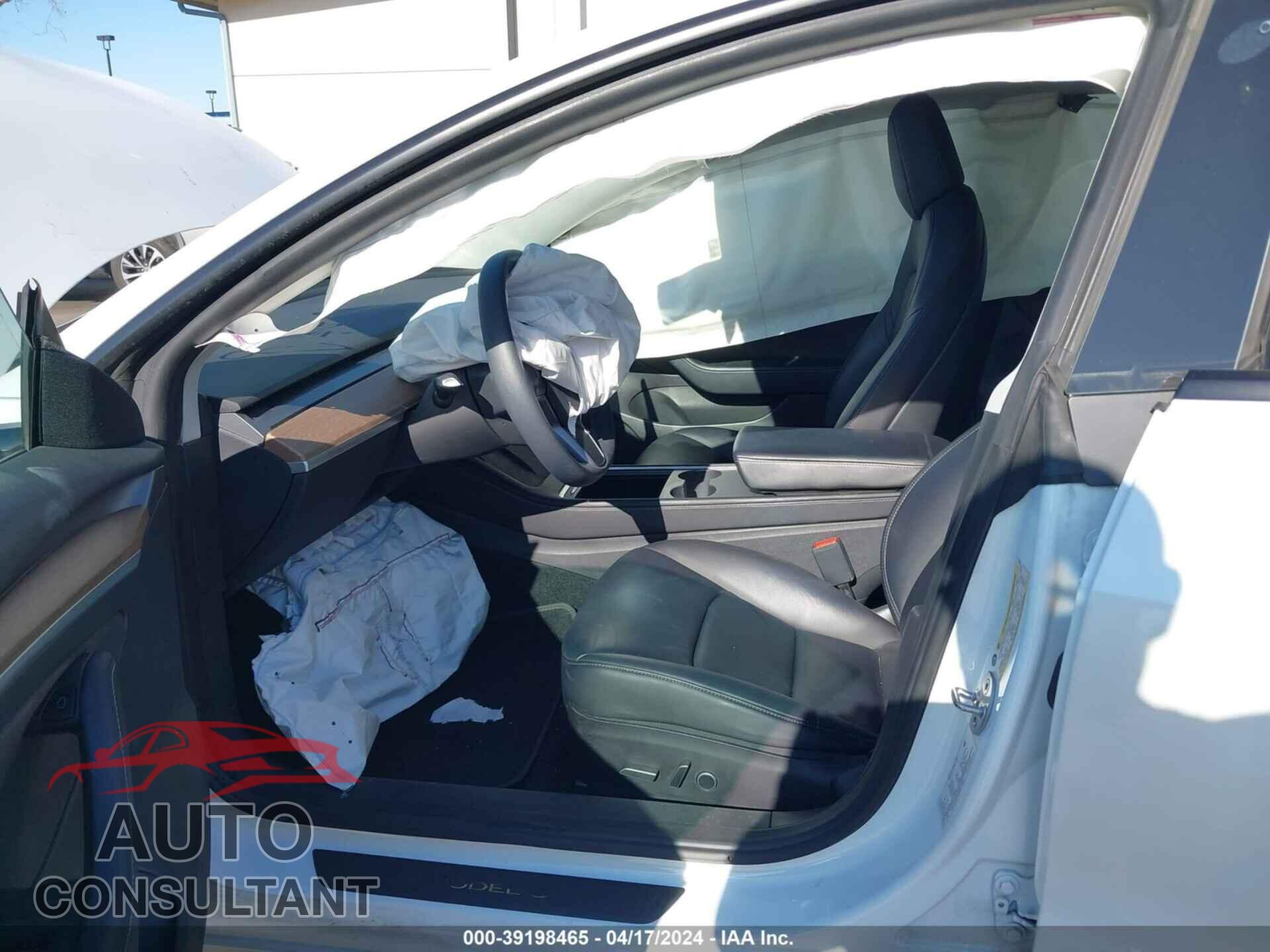 TESLA MODEL 3 2022 - 5YJ3E1EB3NF173423