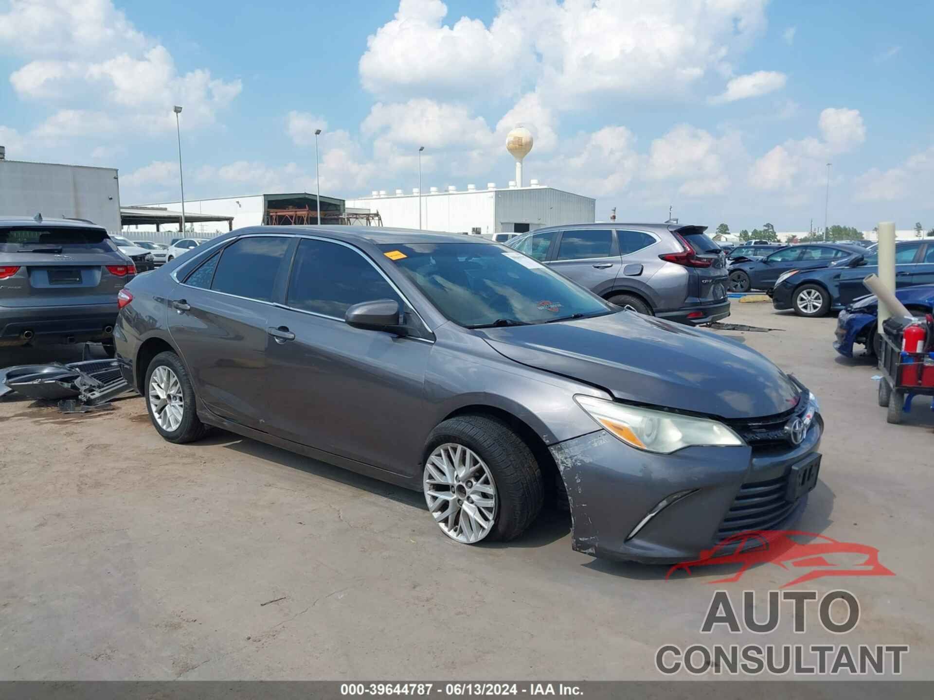 TOYOTA CAMRY 2016 - 4T4BF1FK9GR532177