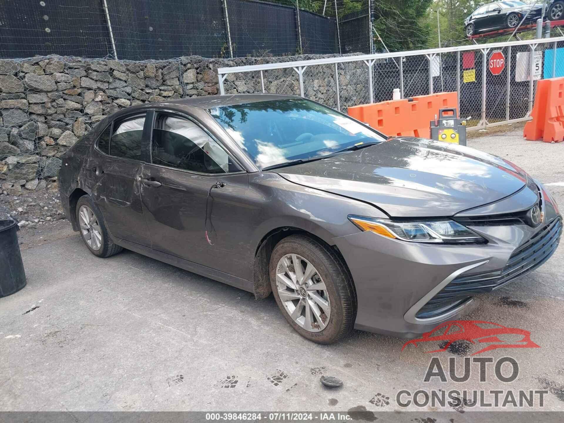 TOYOTA CAMRY 2024 - 4T1C11AK1RU907664