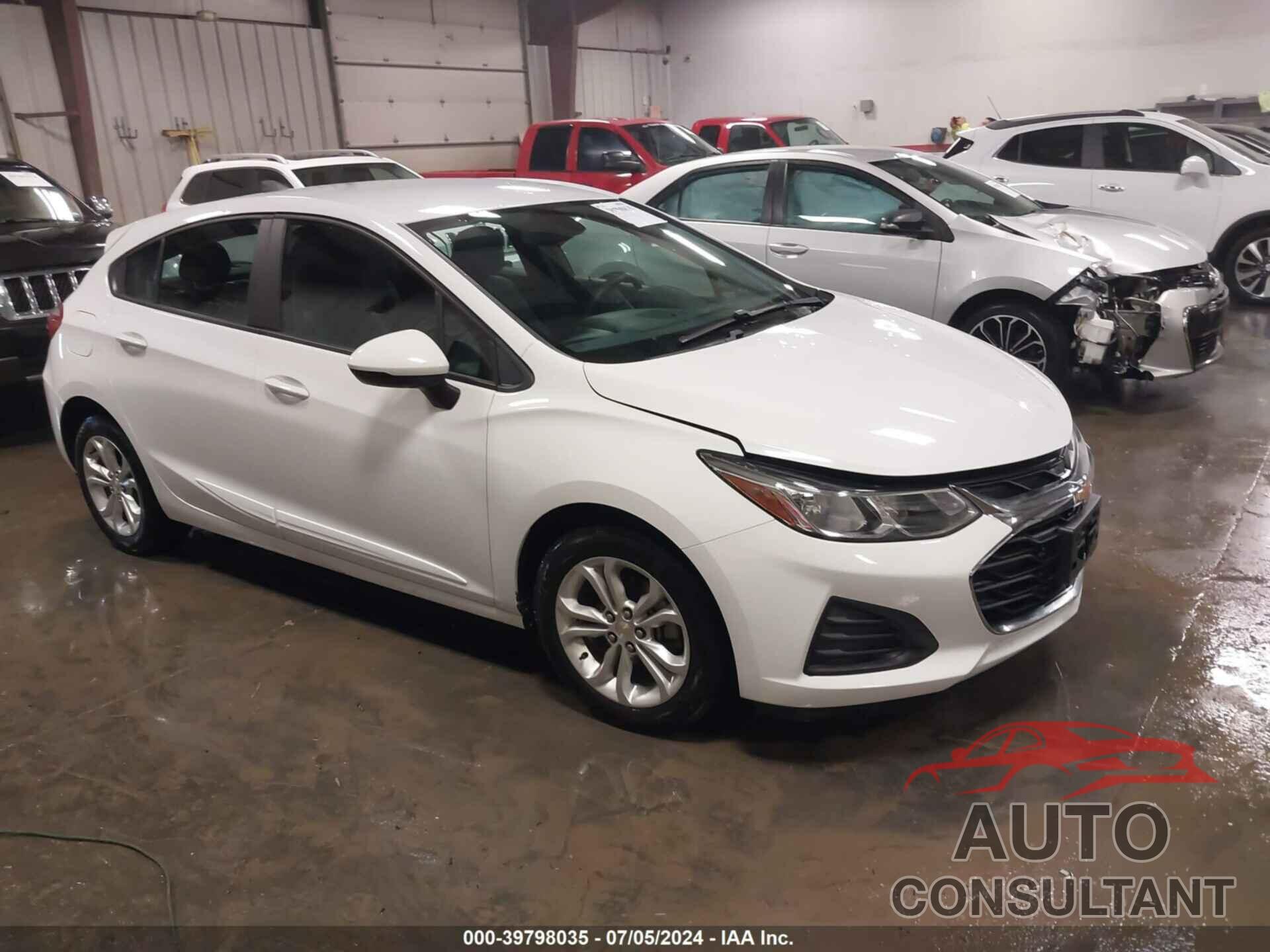 CHEVROLET CRUZE 2019 - 3G1BC6SM2KS603006