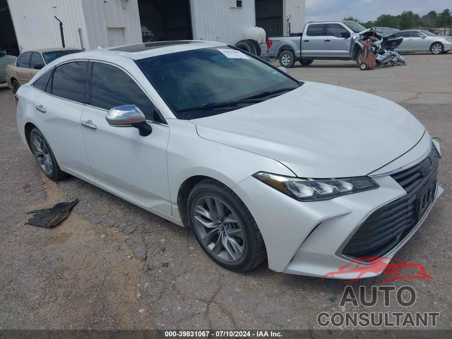 TOYOTA AVALON 2019 - 4T1BZ1FB6KU026851