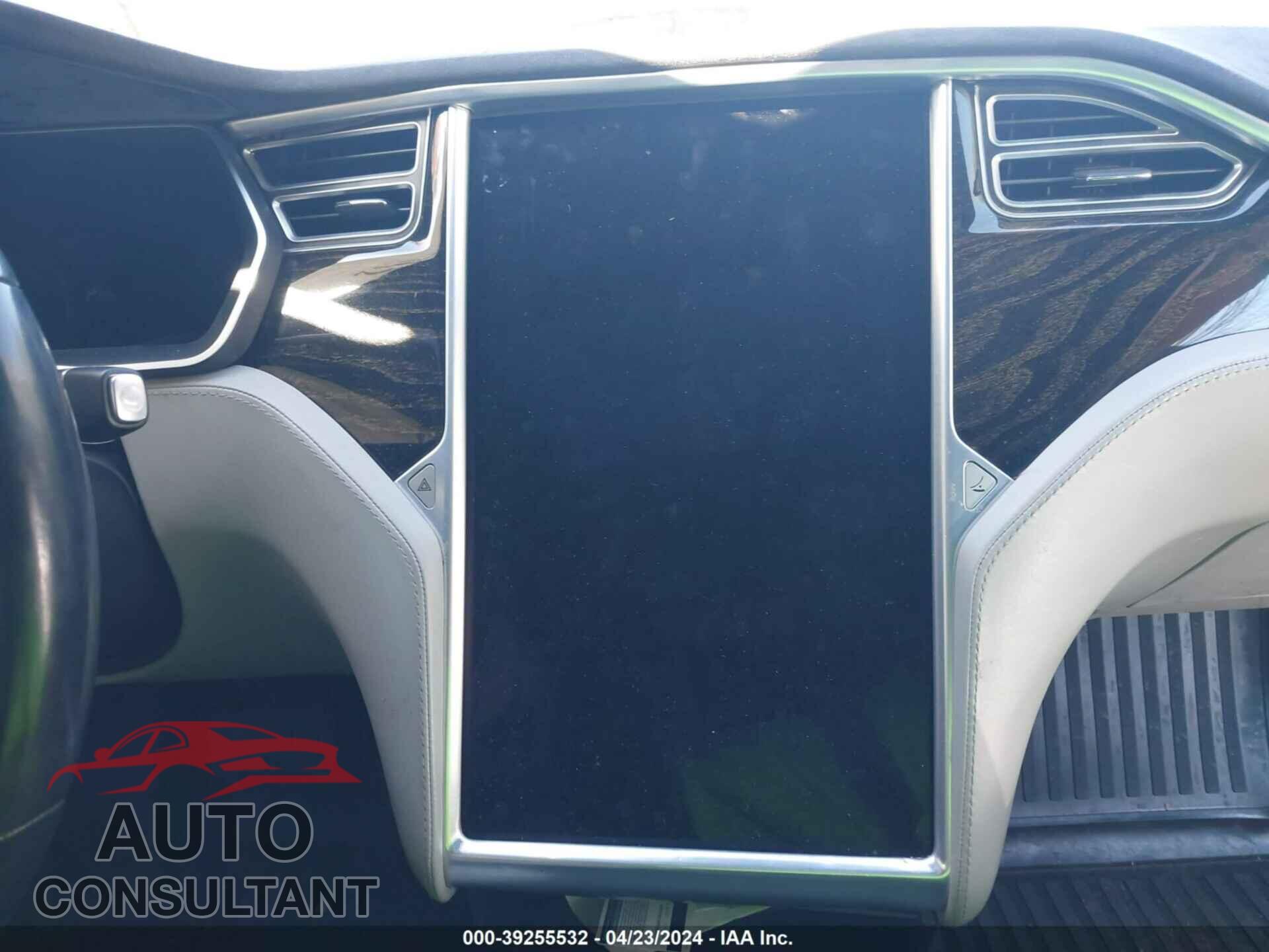TESLA MODEL S 2016 - 5YJSA1E15GF144510