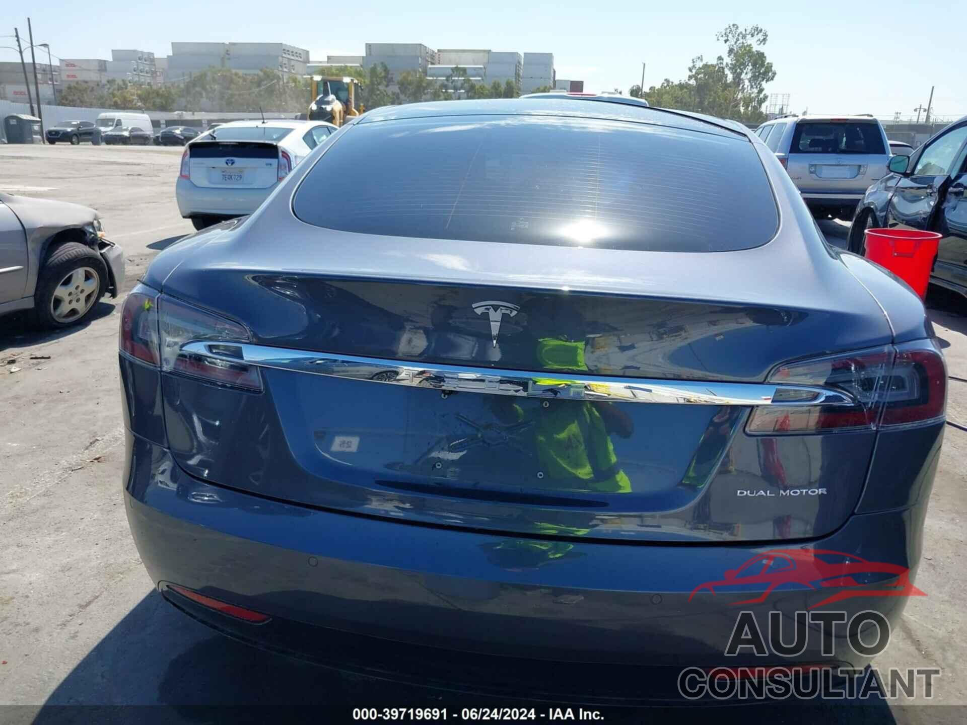 TESLA MODEL S 2021 - 5YJSA1E20MF425327