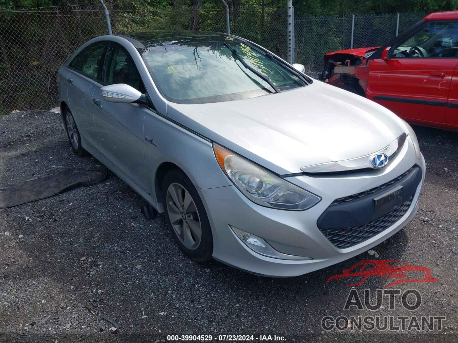 HYUNDAI SONATA HYBRID 2011 - KMHEC4A43BA018846