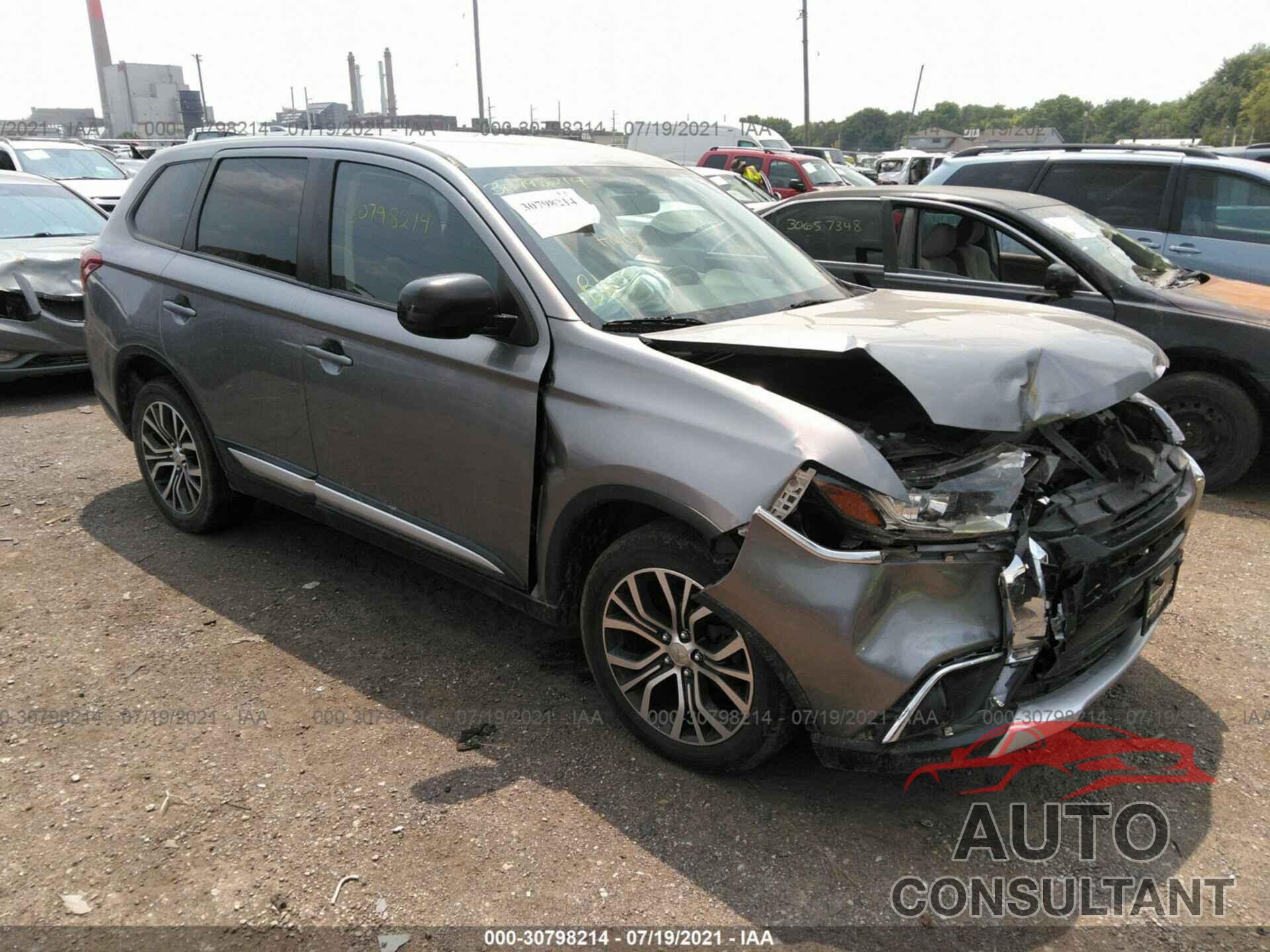 MITSUBISHI OUTLANDER 2018 - JA4AD2A32JJ002254