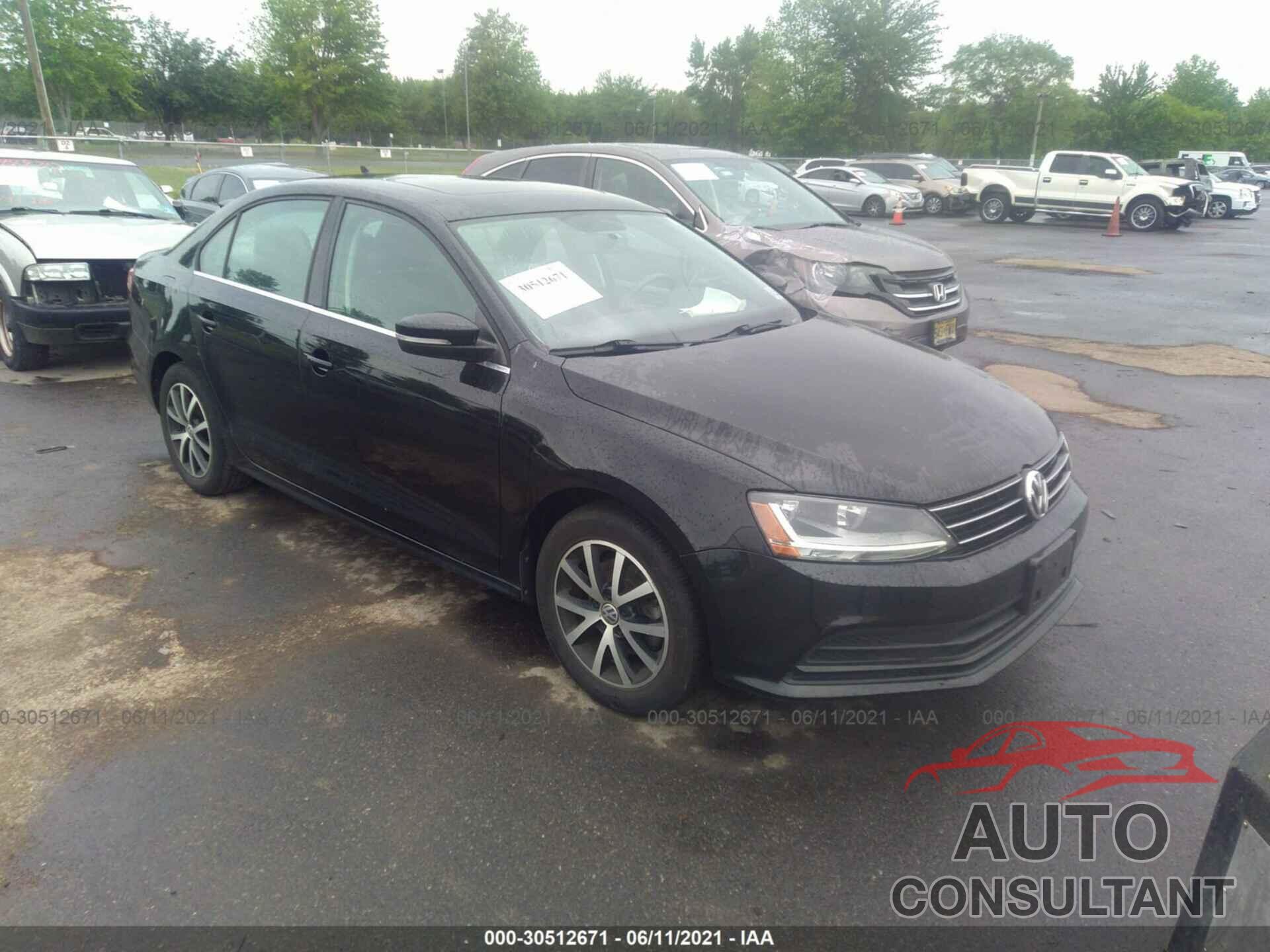 VOLKSWAGEN JETTA 2017 - 3VWDB7AJ9HM367447
