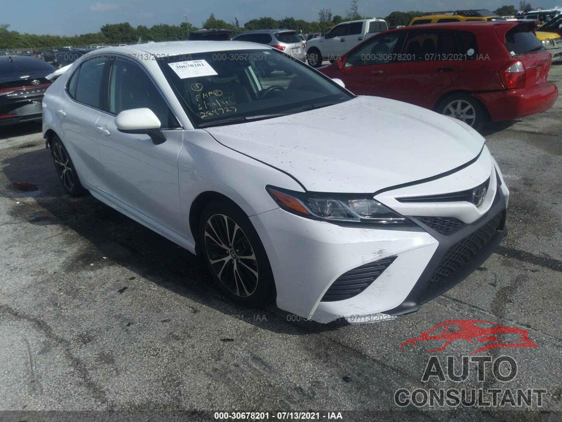 TOYOTA CAMRY 2019 - 4T1B11HK1KU796928