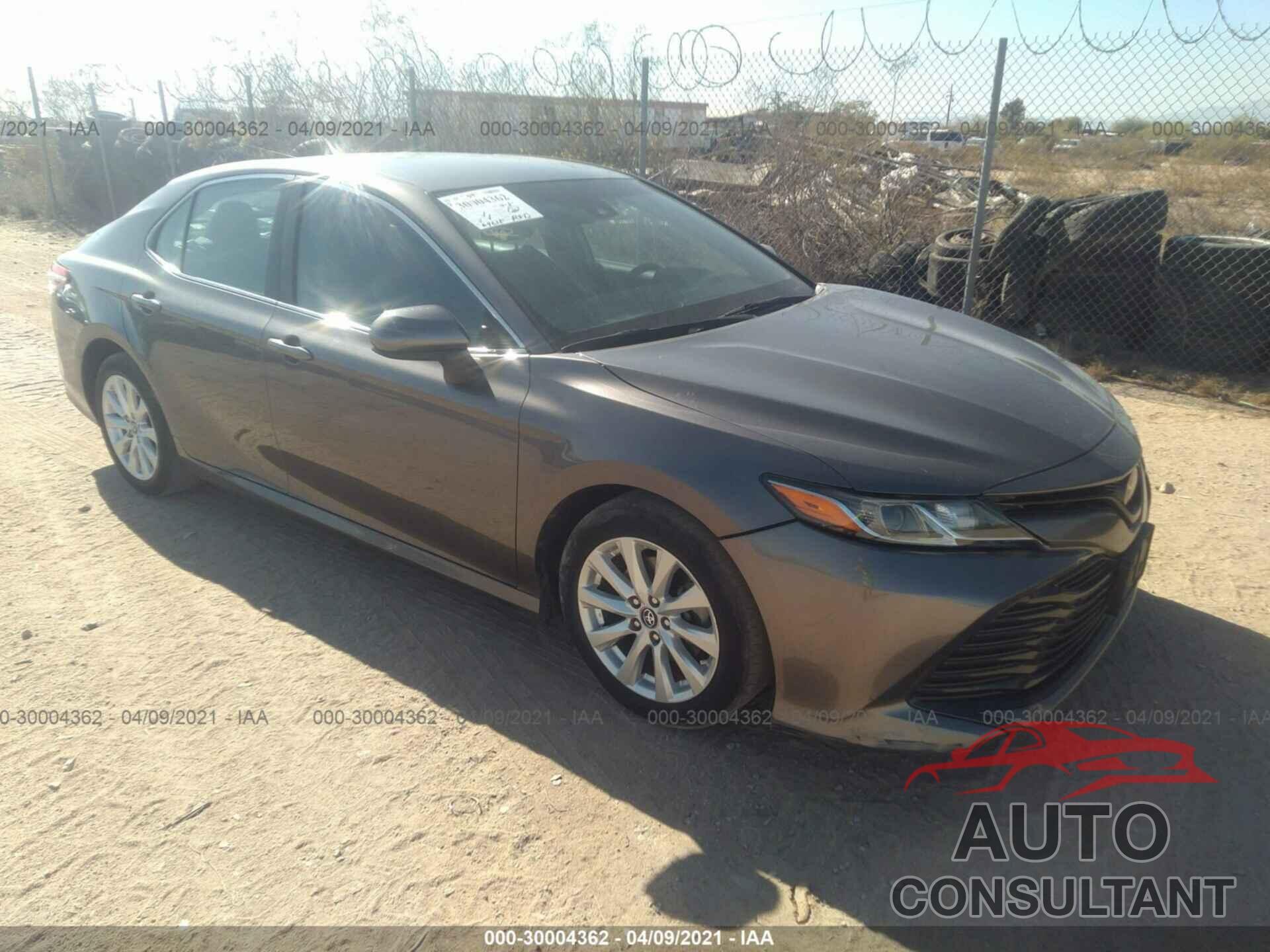 TOYOTA CAMRY 2018 - 4T1B11HK7JU573338
